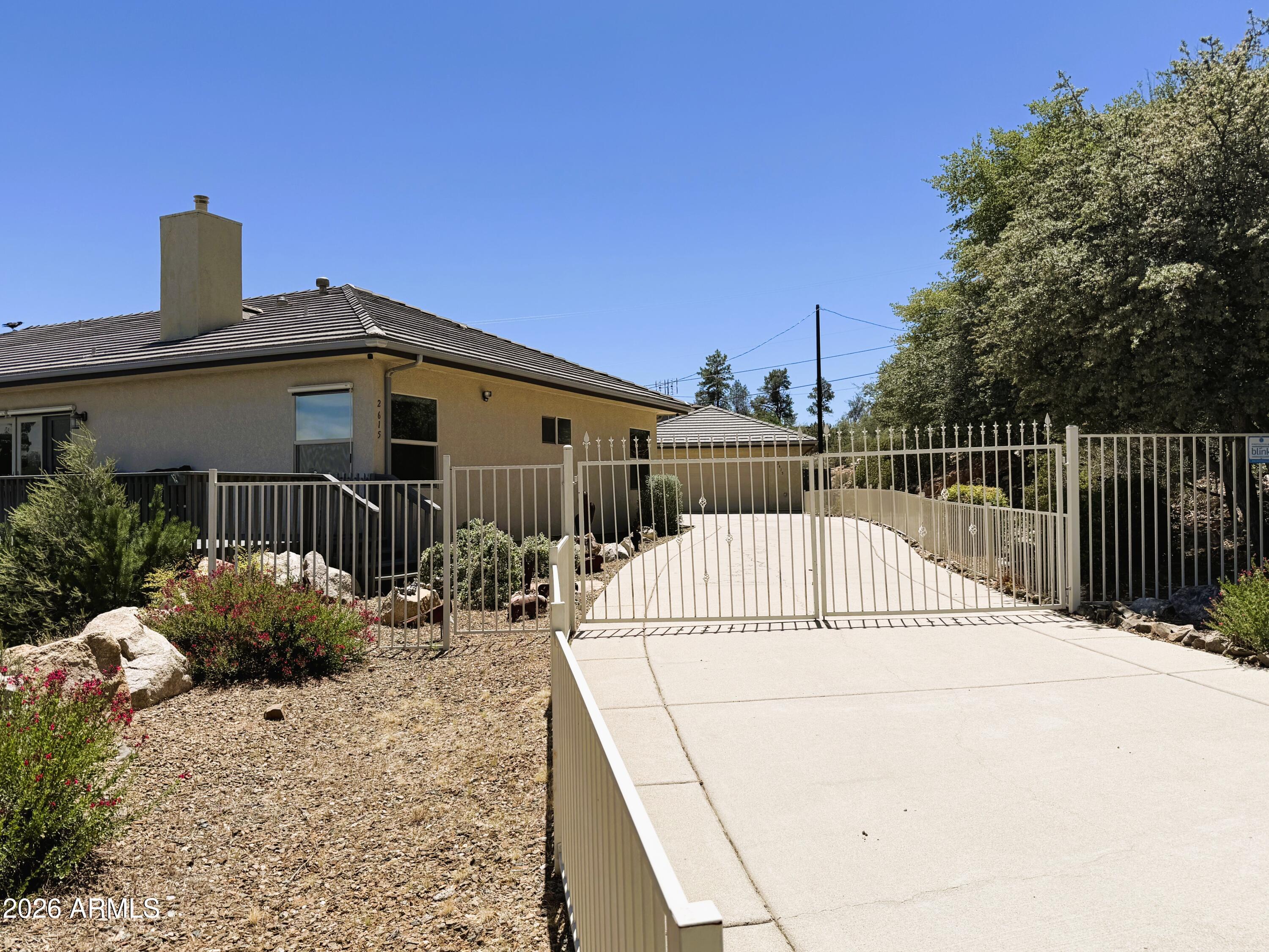 2615 N Woodland Hills Drive