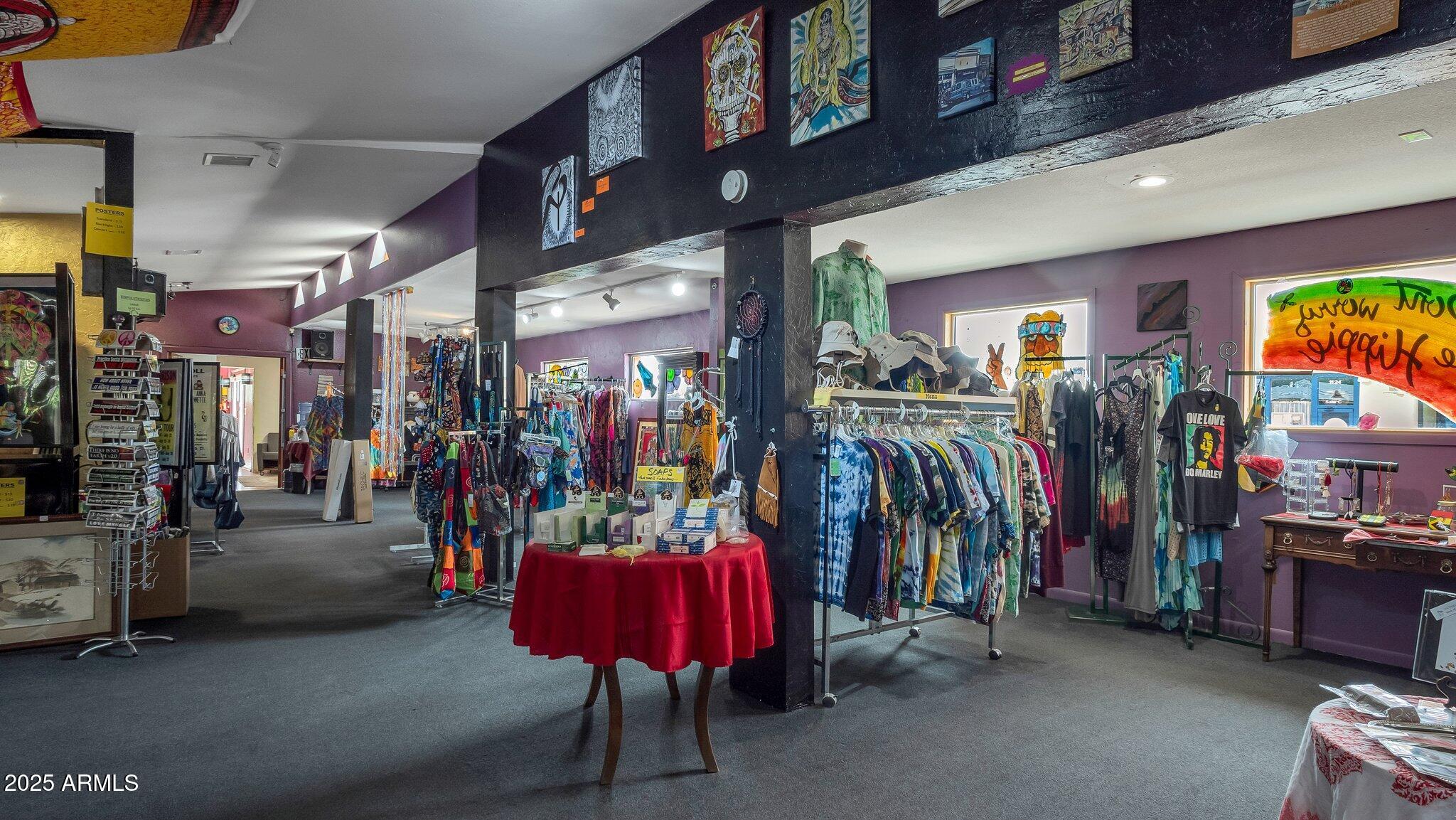 1123 N MAIN Street