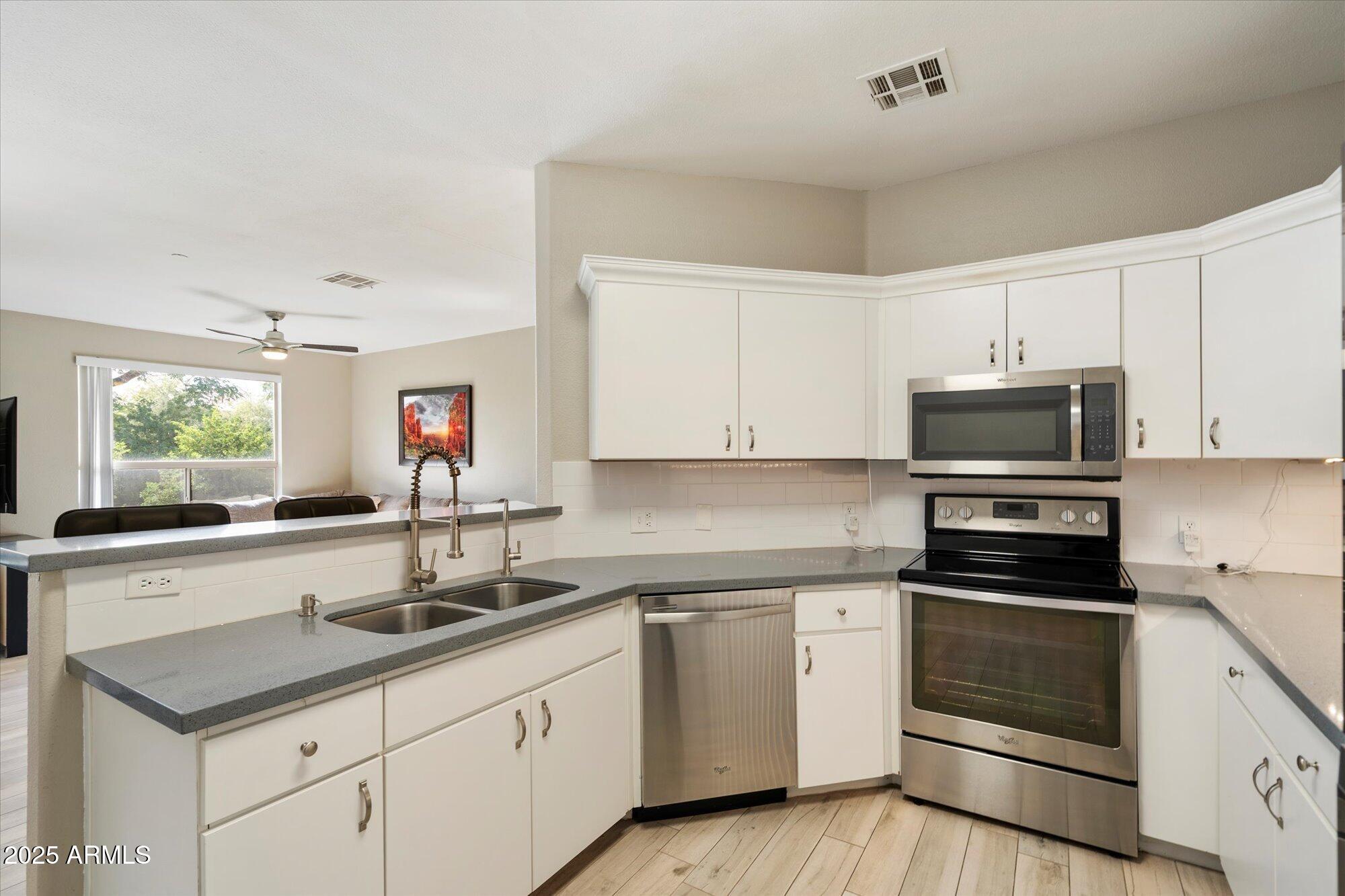 9550 E THUNDERBIRD Road 213