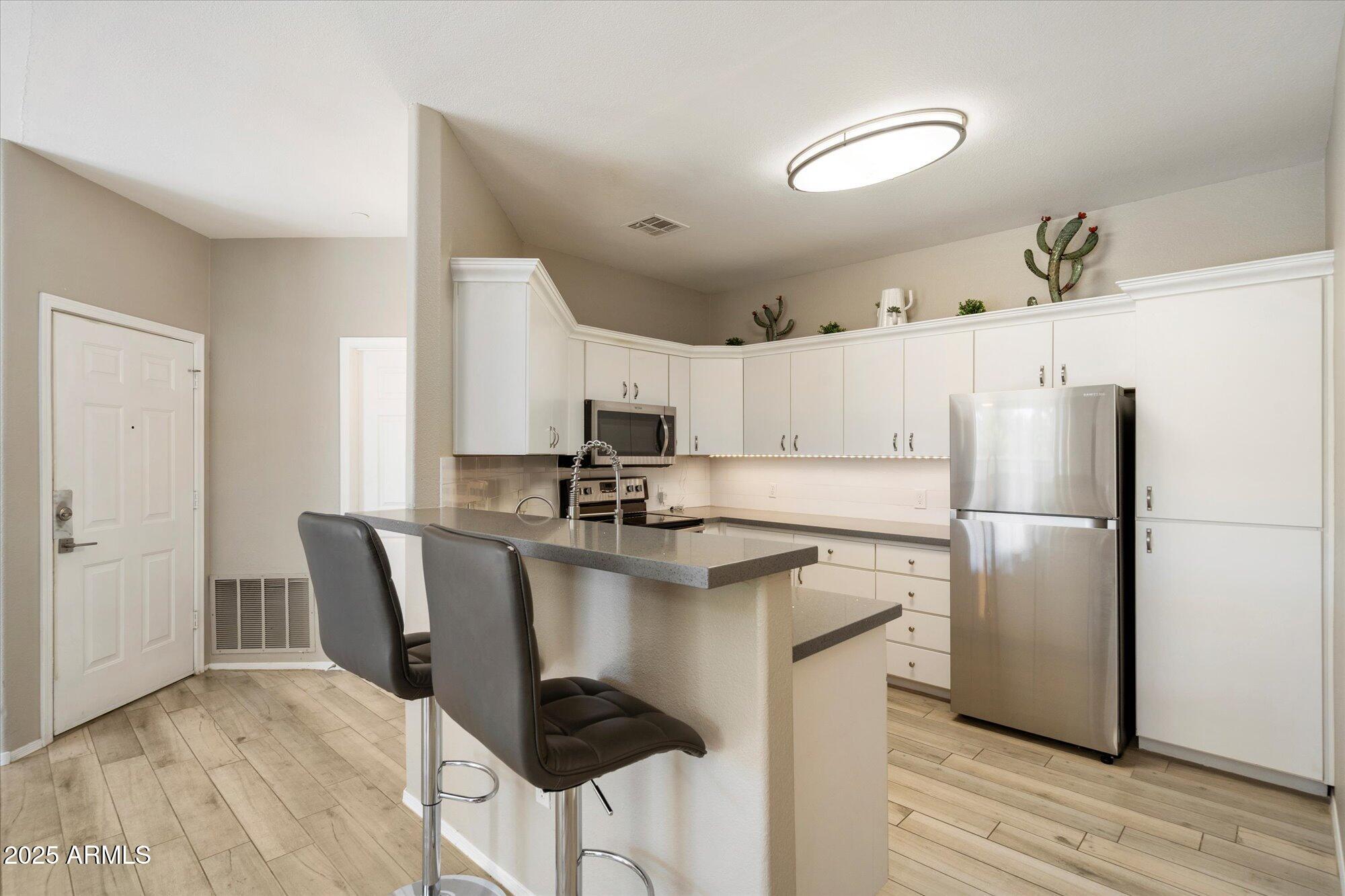 9550 E THUNDERBIRD Road 213