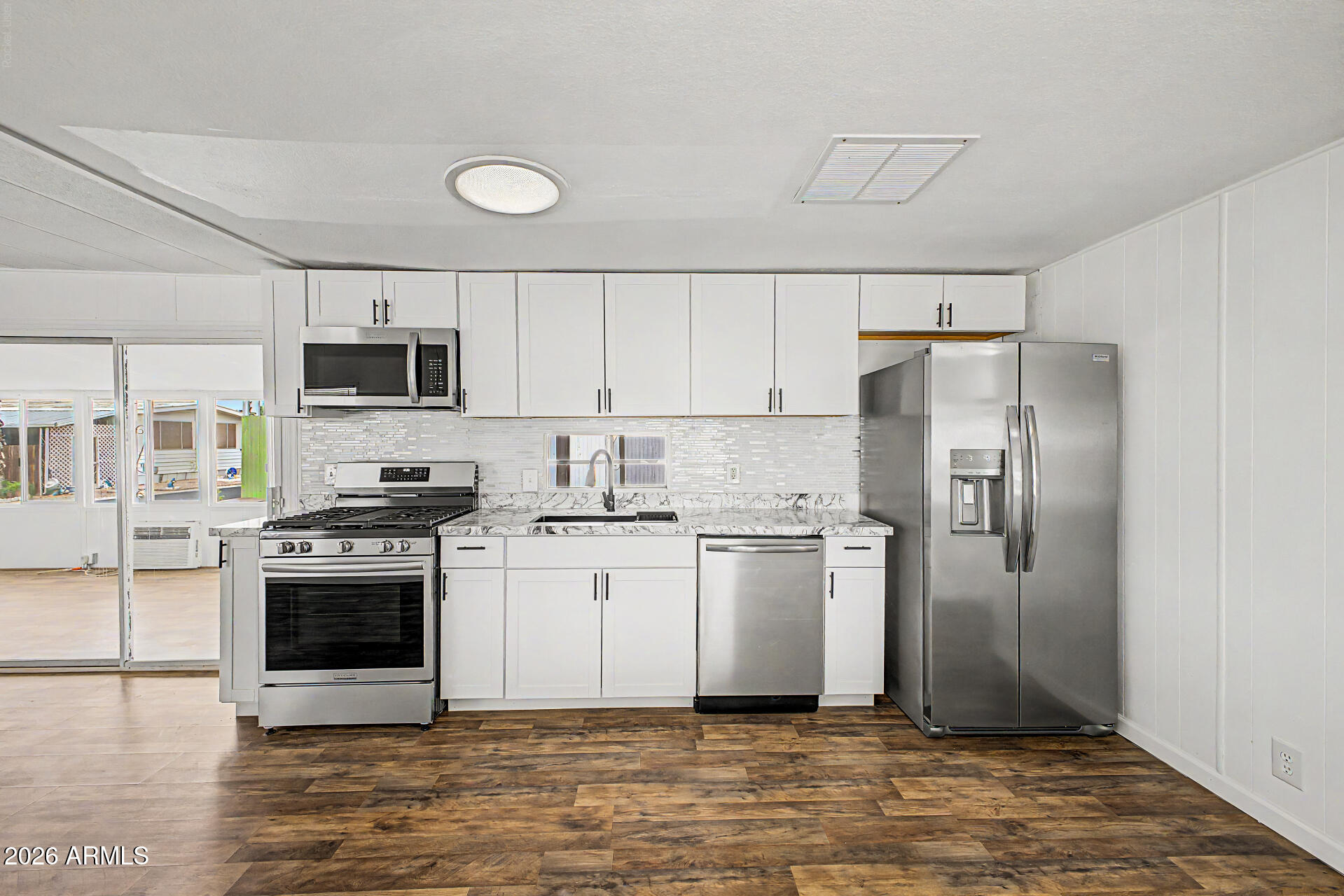 7300 N 51ST Avenue F177