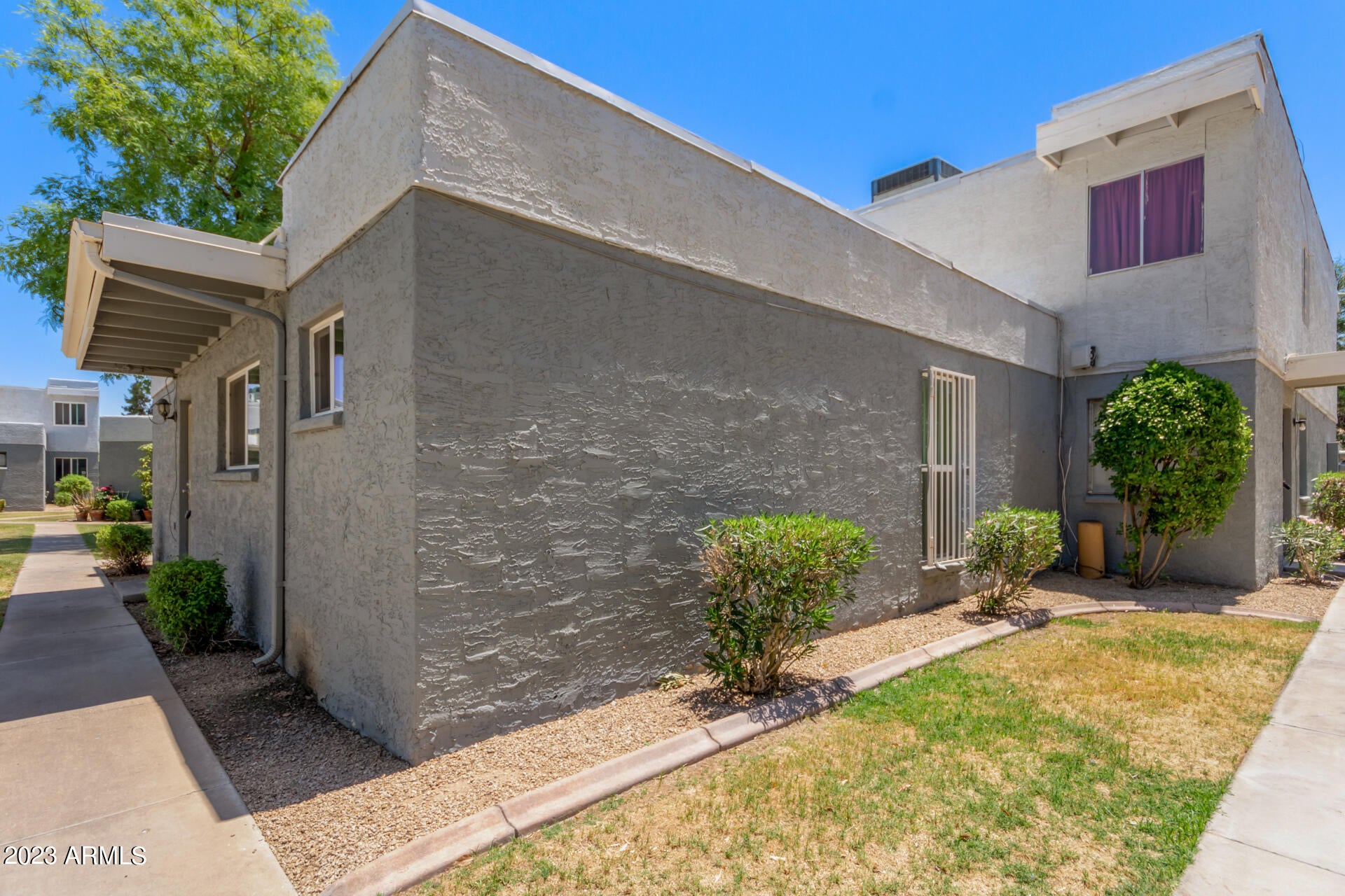 2633 W Ocotillo Road Unit 1