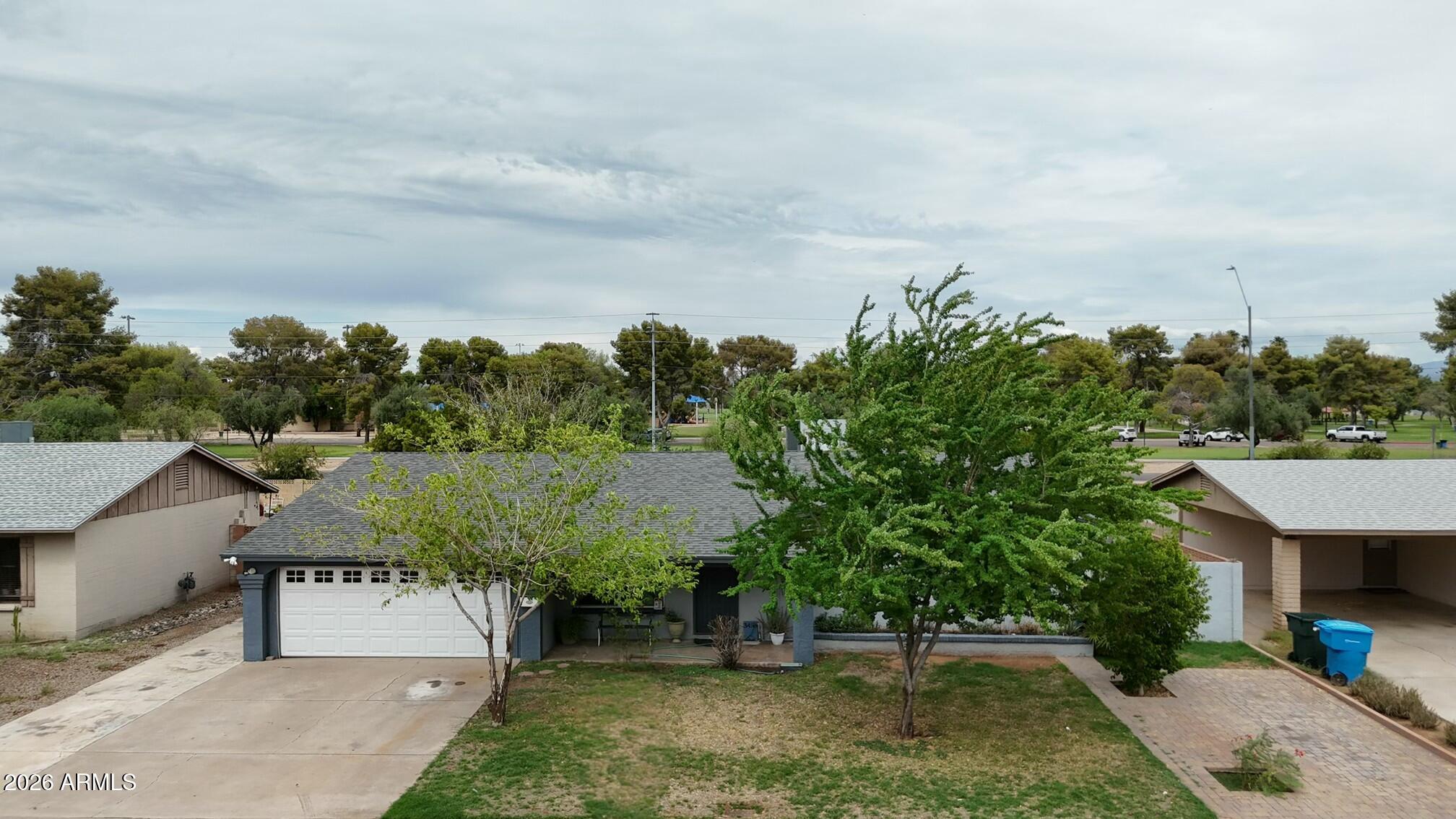 3458 E SHAW BUTTE Drive
