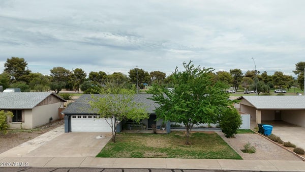 3458 E SHAW BUTTE DR, PHOENIX, AZ 85028 - Image 08a686329a0bb5de20ccffe41be4a3b6/3683018497