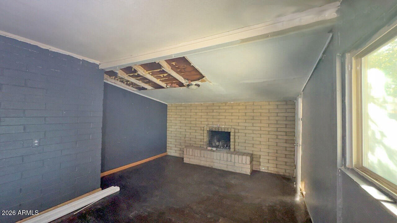 4949 W Stella Avenue