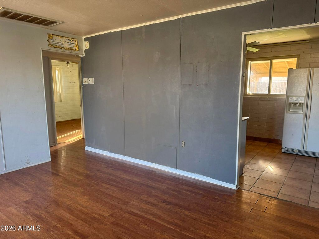 Photo of 4949 W Stella Avenue, Glendale, AZ 85301 (MLS # 6985370)