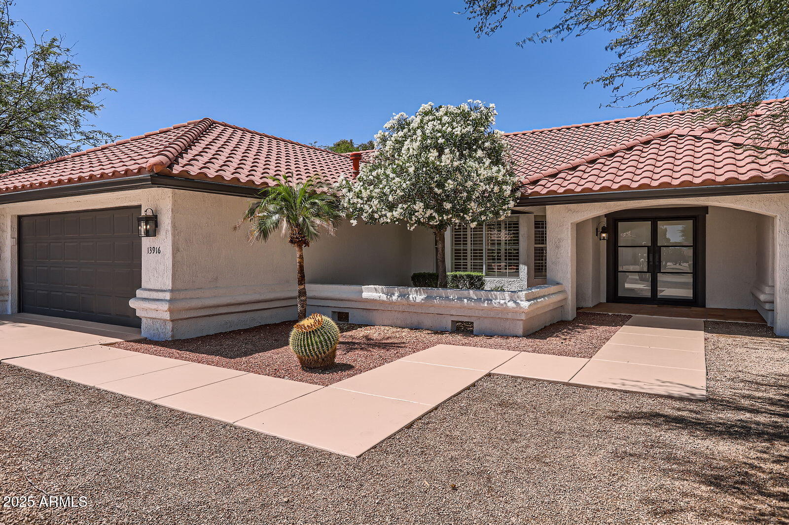 13916 W WHITEWOOD Drive