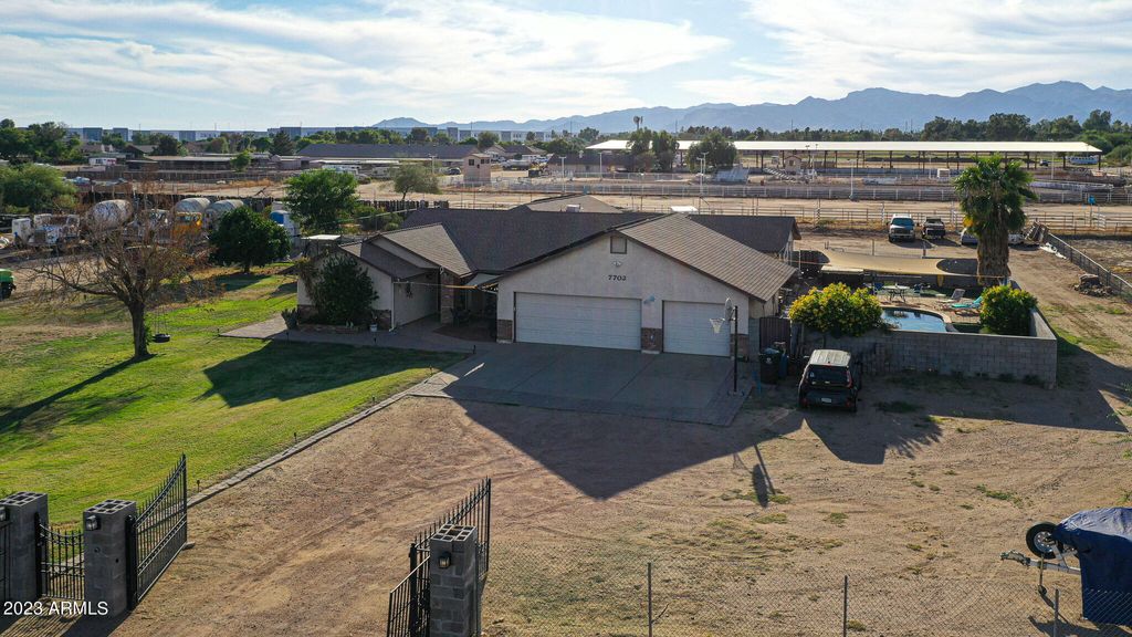 Photo of 7702 N Alsup Road, Litchfield Park, AZ 85340 (MLS # 6942096)