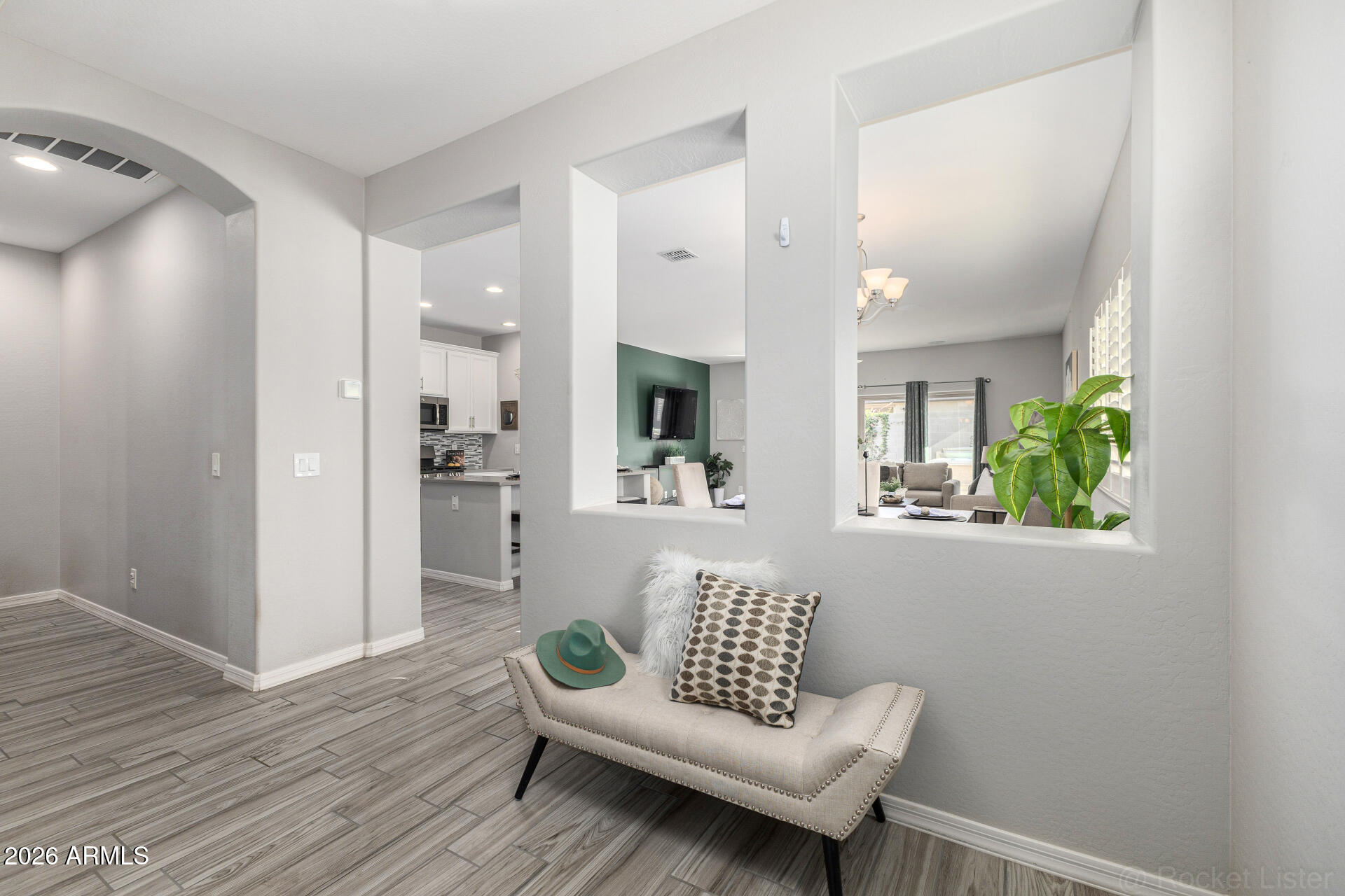 417 W GUM TREE Avenue