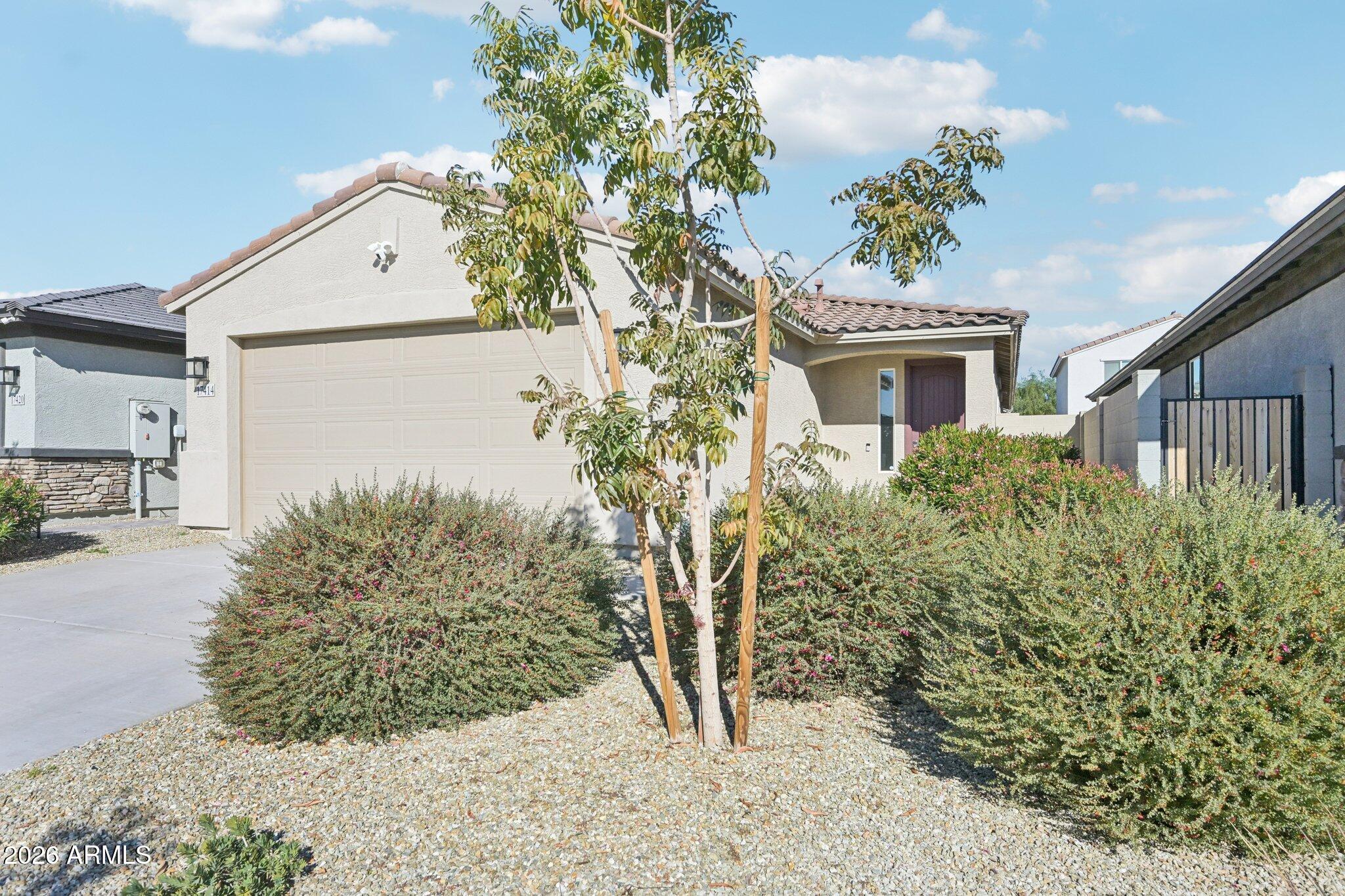 17414 W VIA DE LUNA Drive