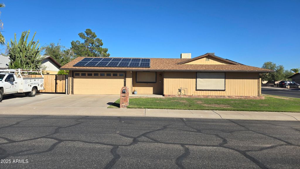 Photo of 14401 N 52nd Lane, Glendale, AZ 85306 (MLS # 6934512)