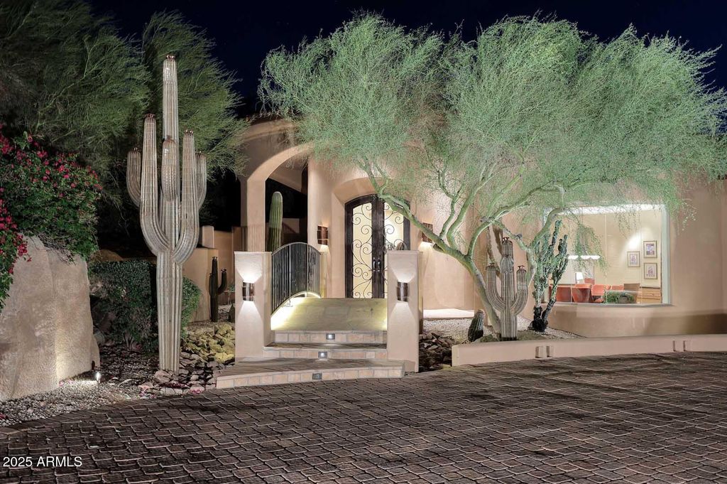 Photo of 12807 N 137th Street, Scottsdale, AZ 85259 (MLS # 6948564)