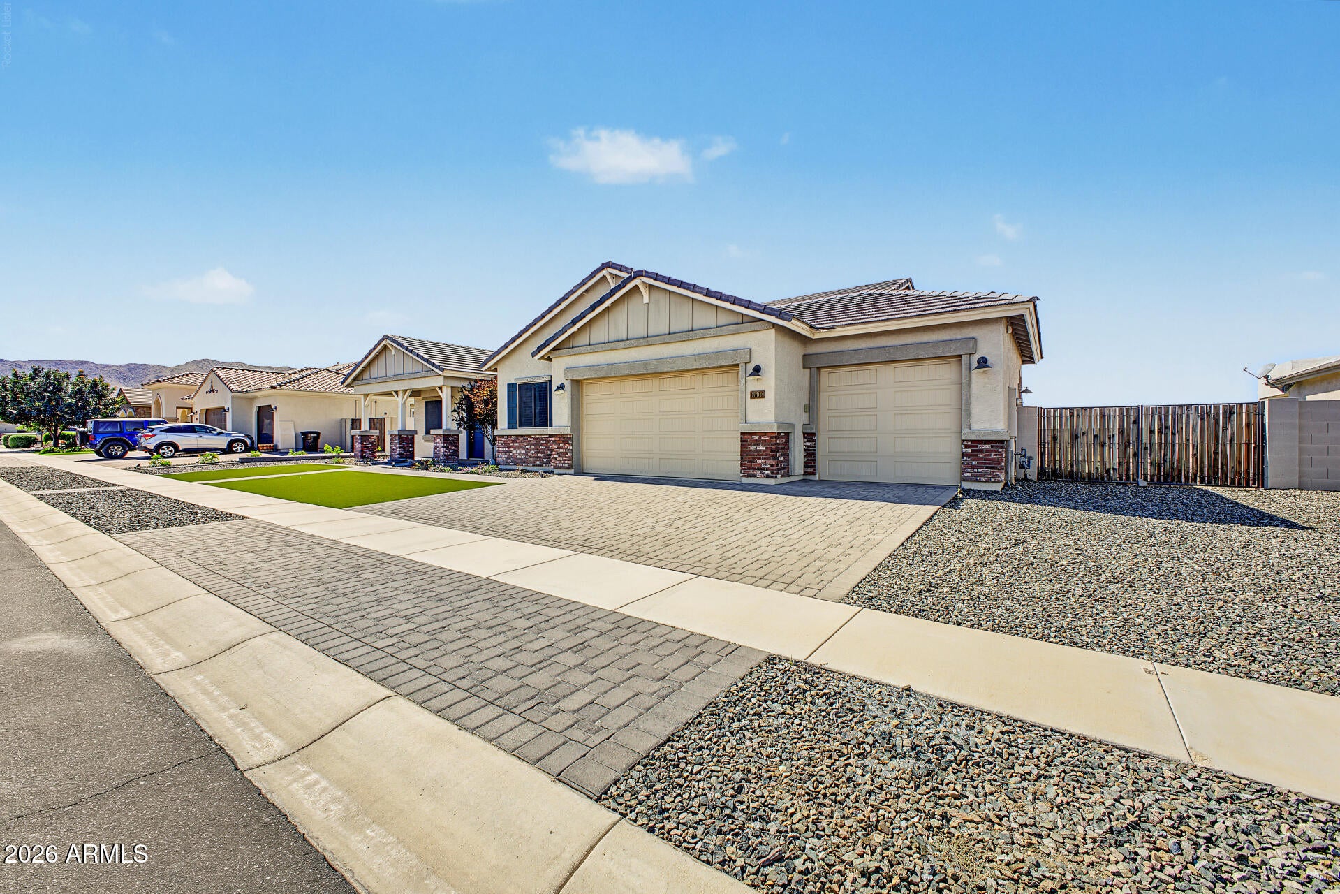 8604 S 16TH Drive