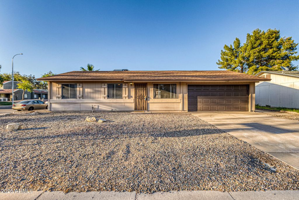 Photo of 3522 W Toledo Street, Chandler, AZ 85226 (MLS # 6997277)