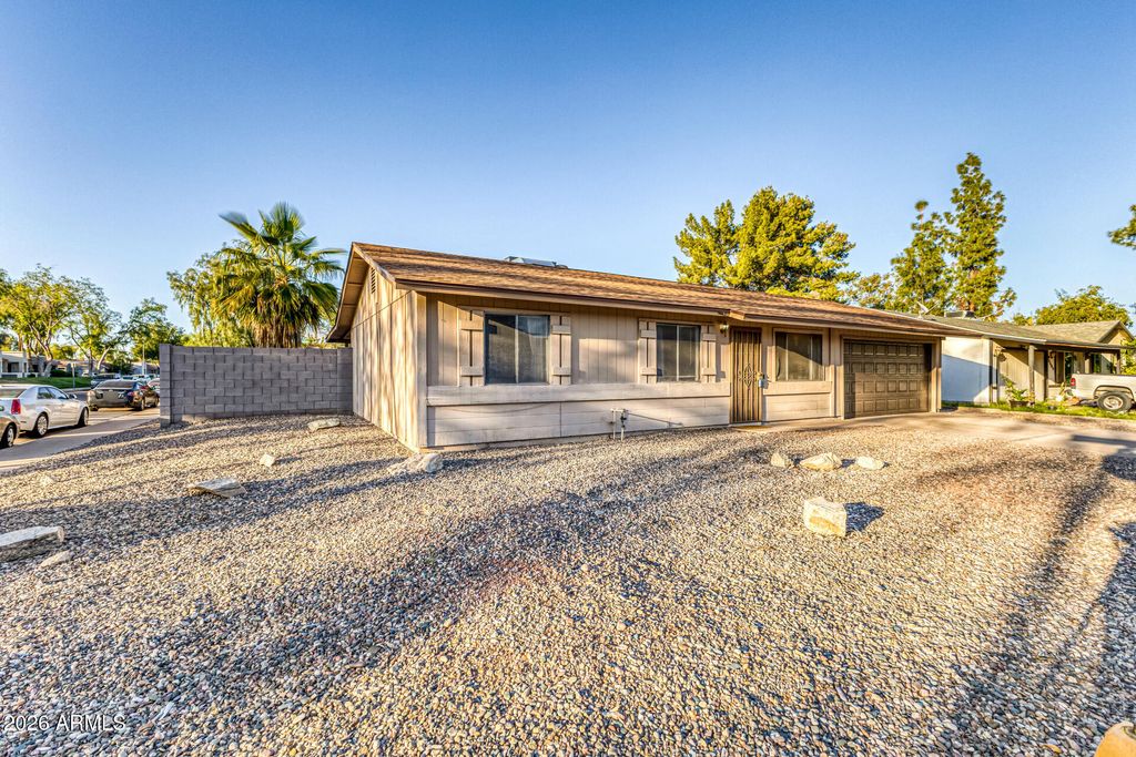 Photo of 3522 W Toledo Street, Chandler, AZ 85226 (MLS # 6997277)