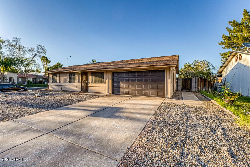 Photo of 3522 W Toledo Street, Chandler, AZ 85226 (MLS # 6997277)