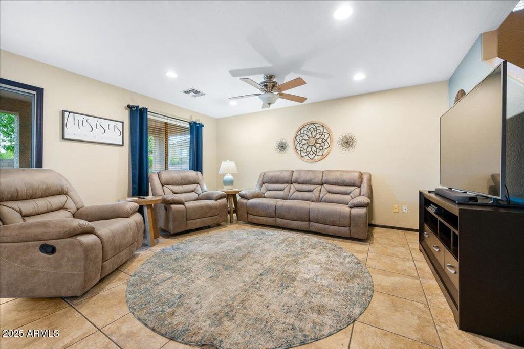 Photo of 11749 W Tierra Grande, Sun City, AZ 85373 (MLS # 6918027)
