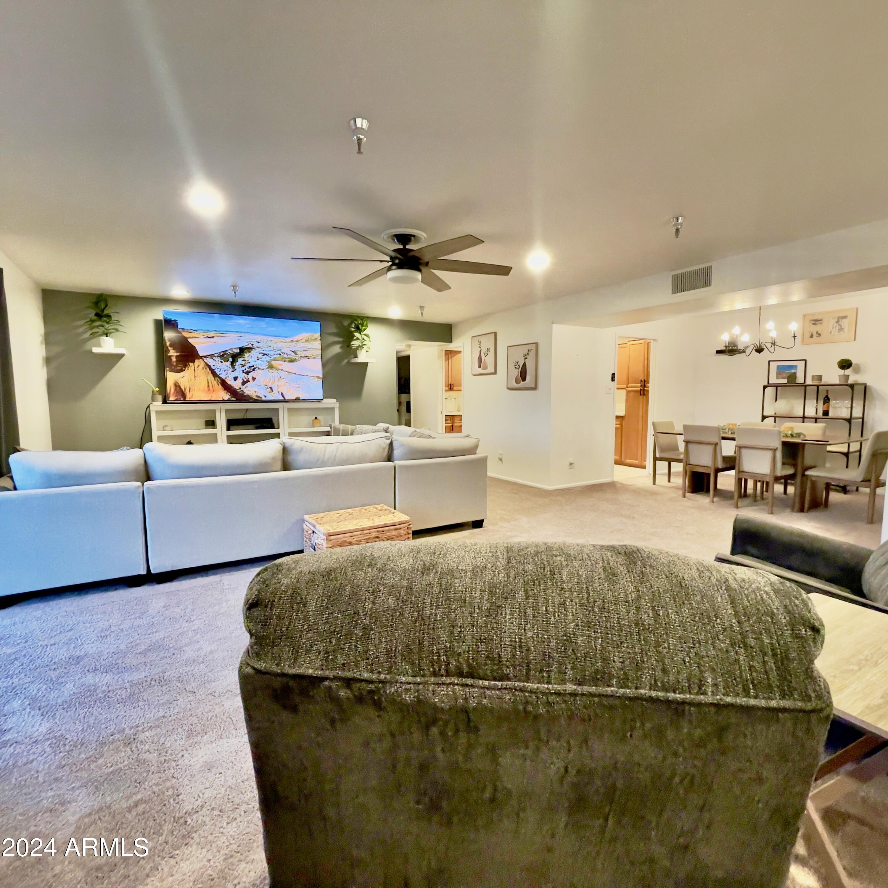 425 S PARKCREST -- 327