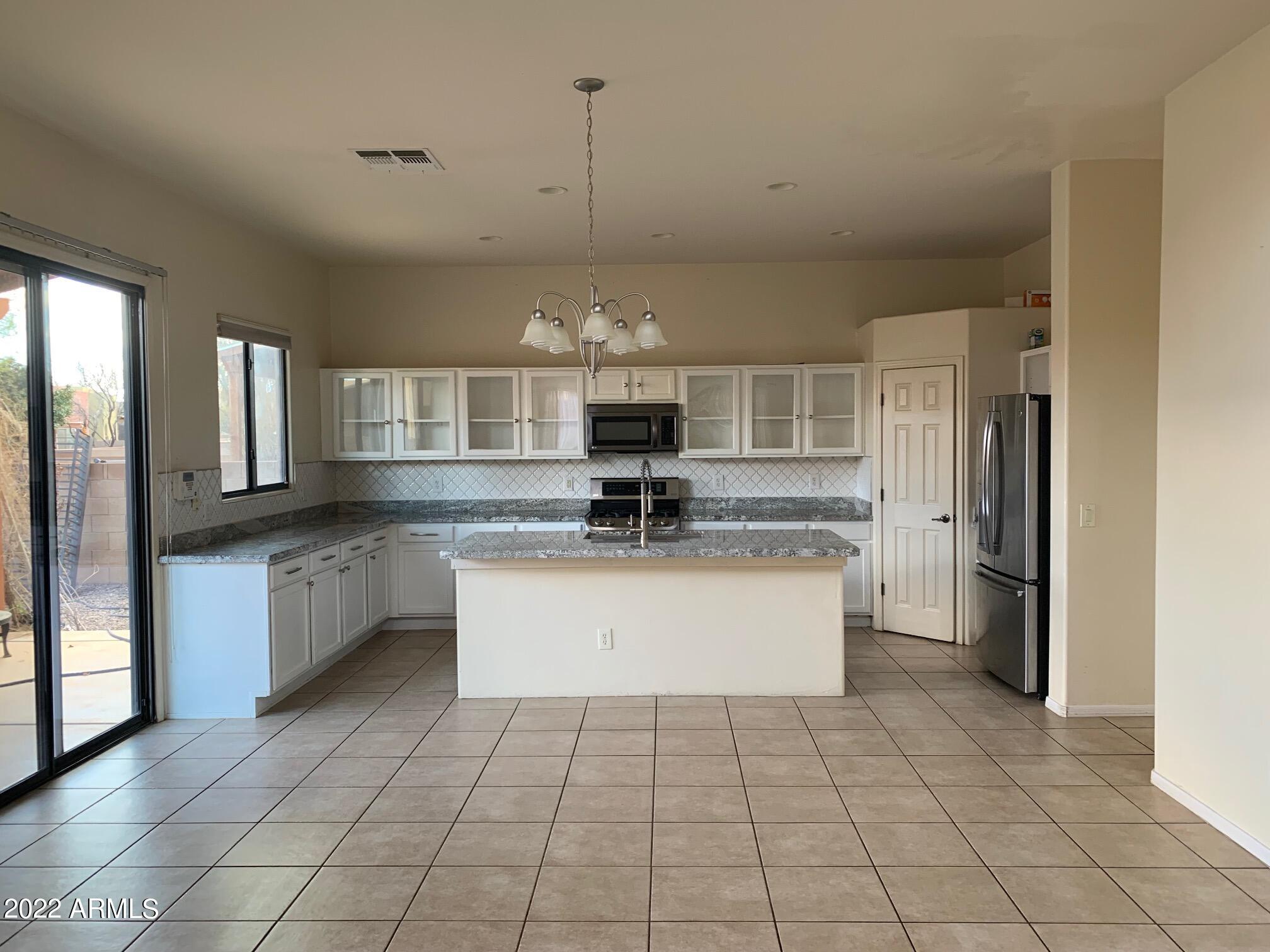 REFLECTIONS AT VALIENTE - Residential Lease