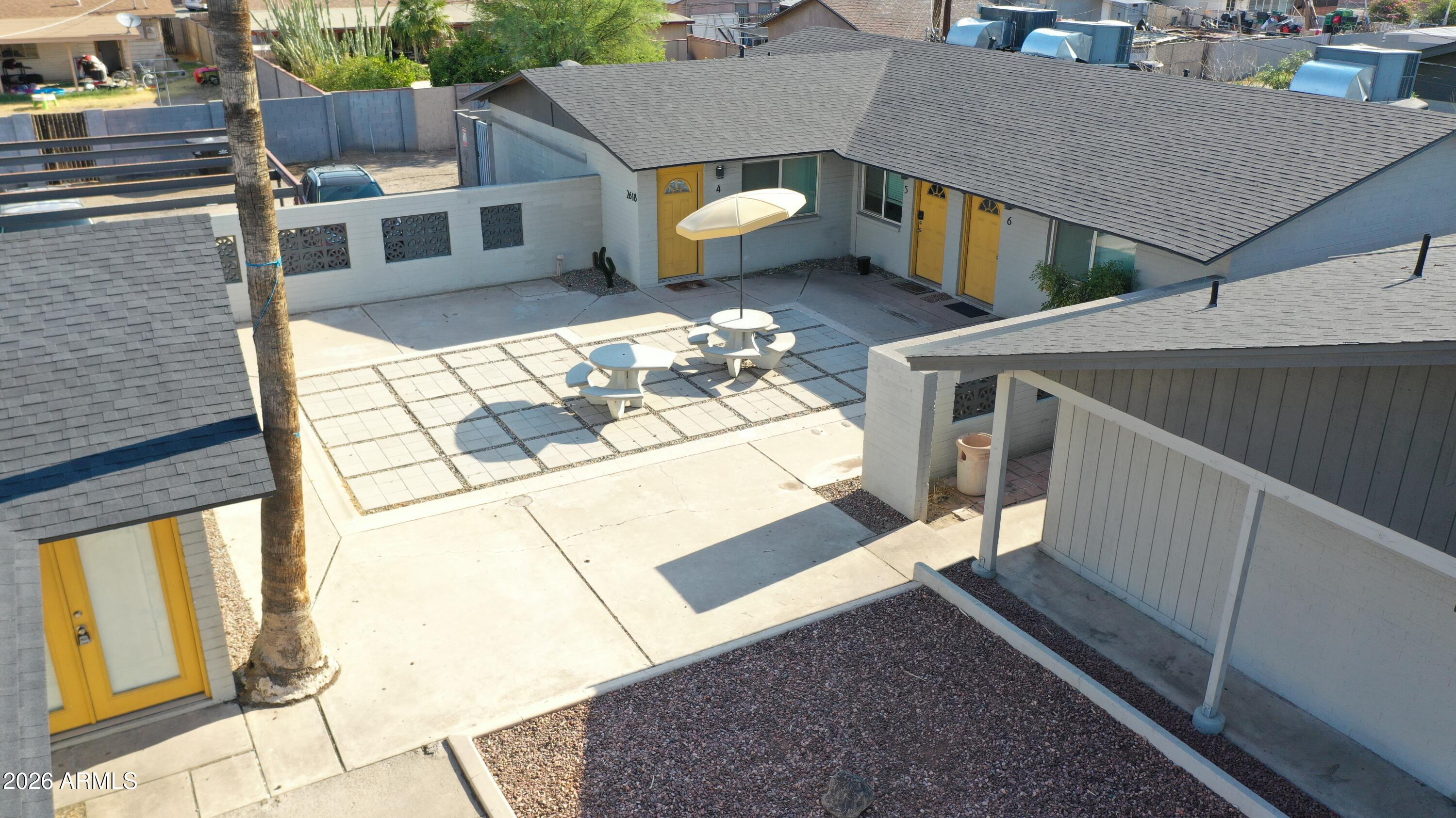 2616 W PIERSON Street