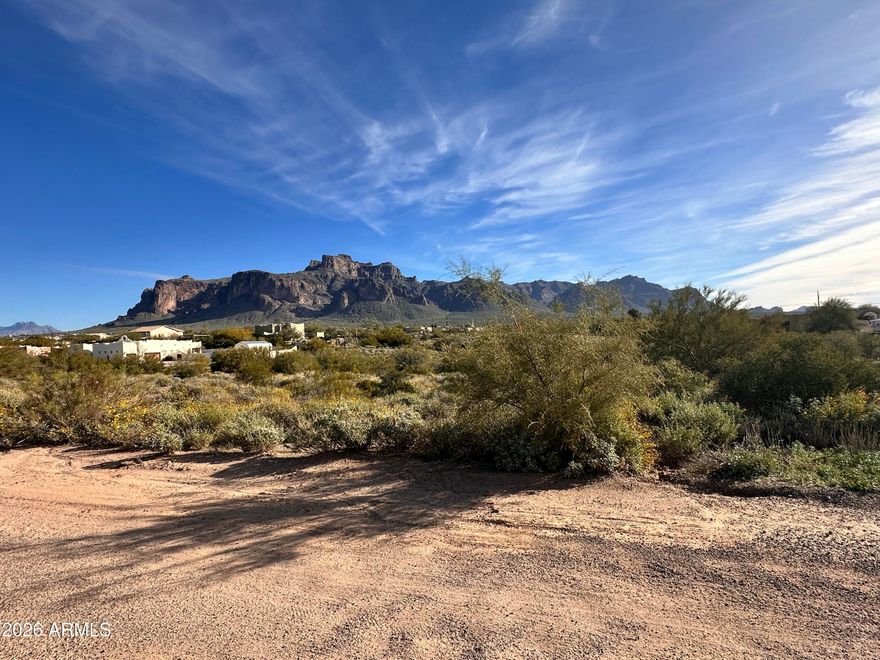 Wide open spaces, beautiful skies, and stunning mountain views define this exceptional lot. Ideally located near freeway access while still offering quiet serenity & a wonderful private setting. With ample room to build, it's an excellent opportunity to bring the Vision of your Dream home to life!