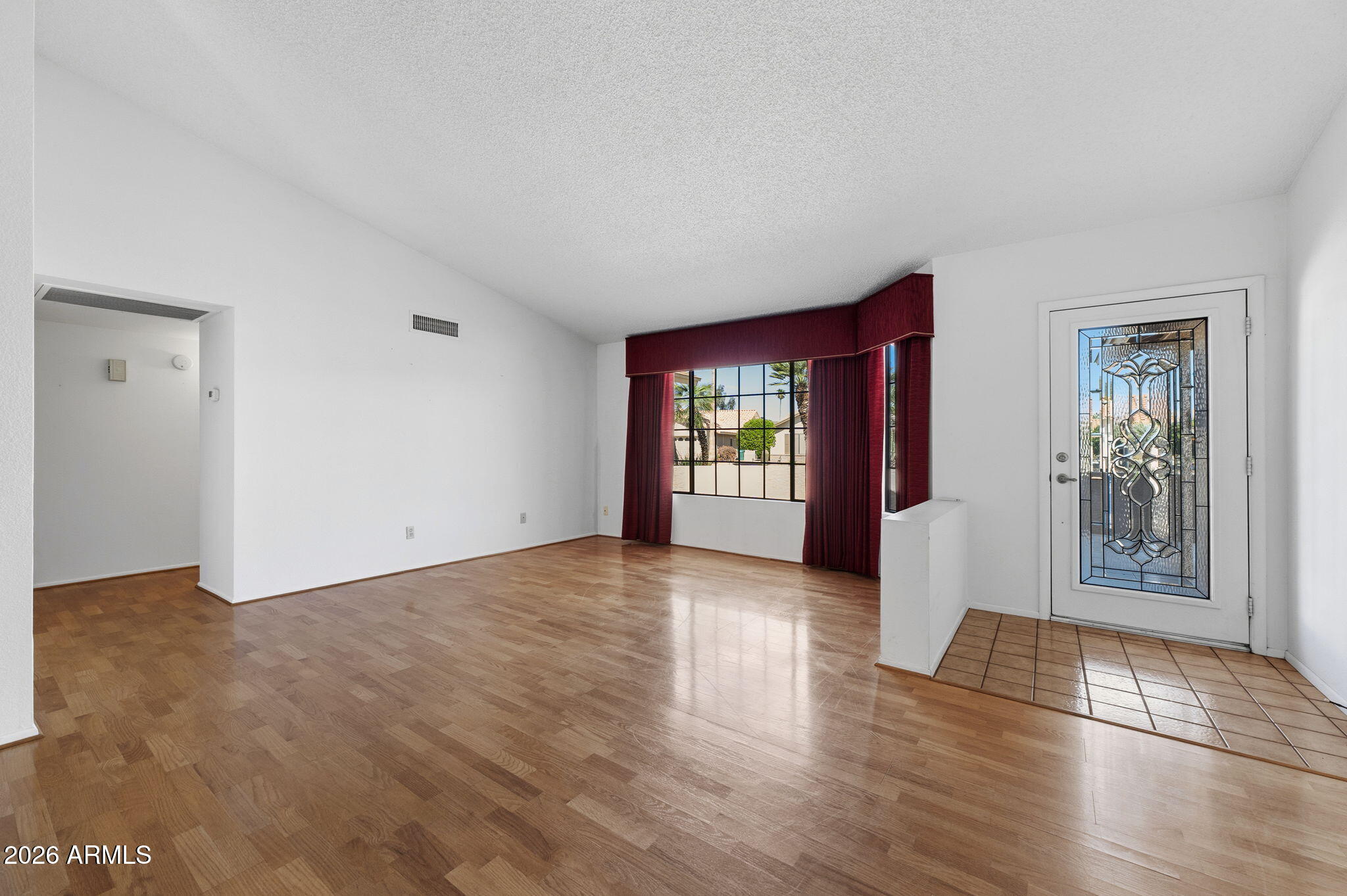 2072 LEISURE WORLD --