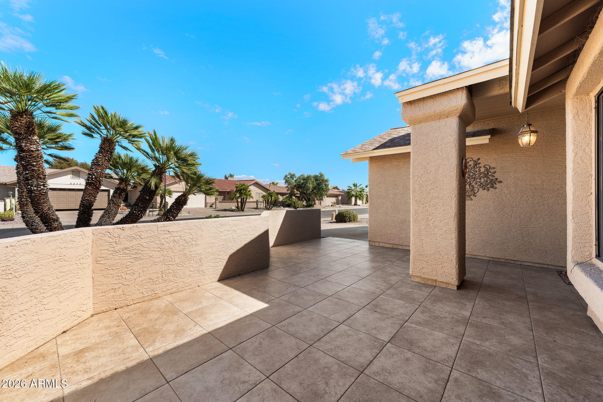 2072 LEISURE WORLD --