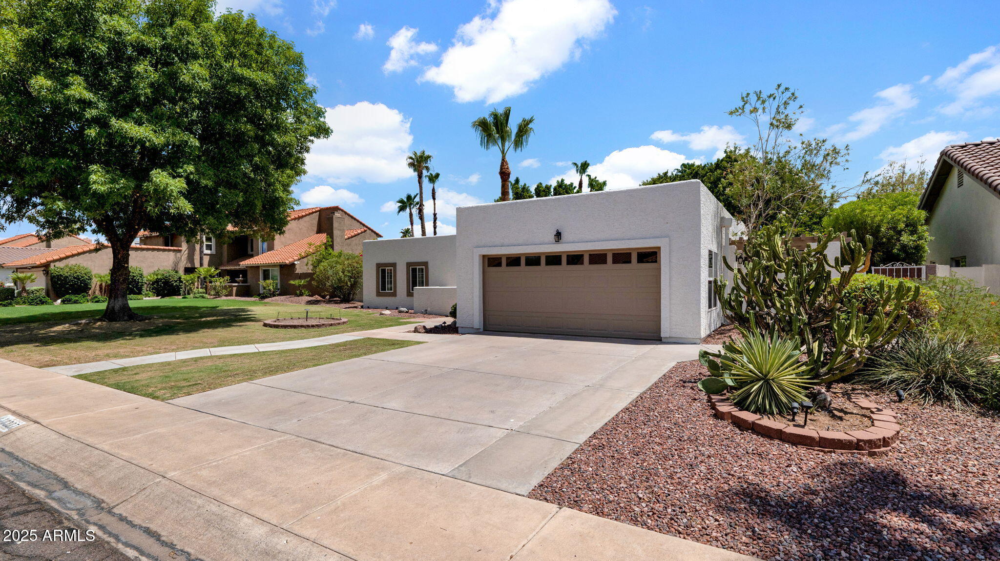 10227 E SAN SALVADOR Drive