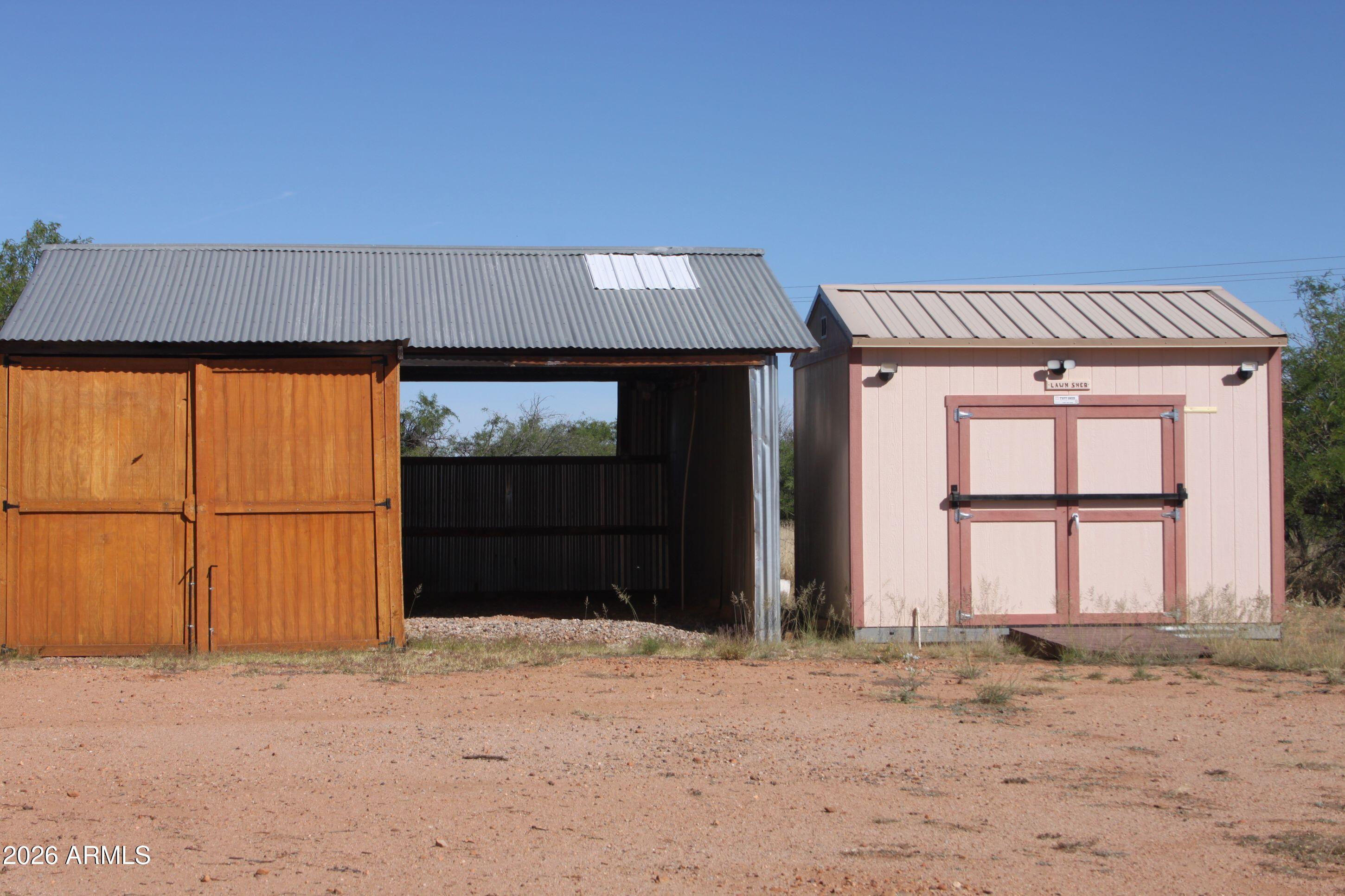 6422 S VETERANS Lane -