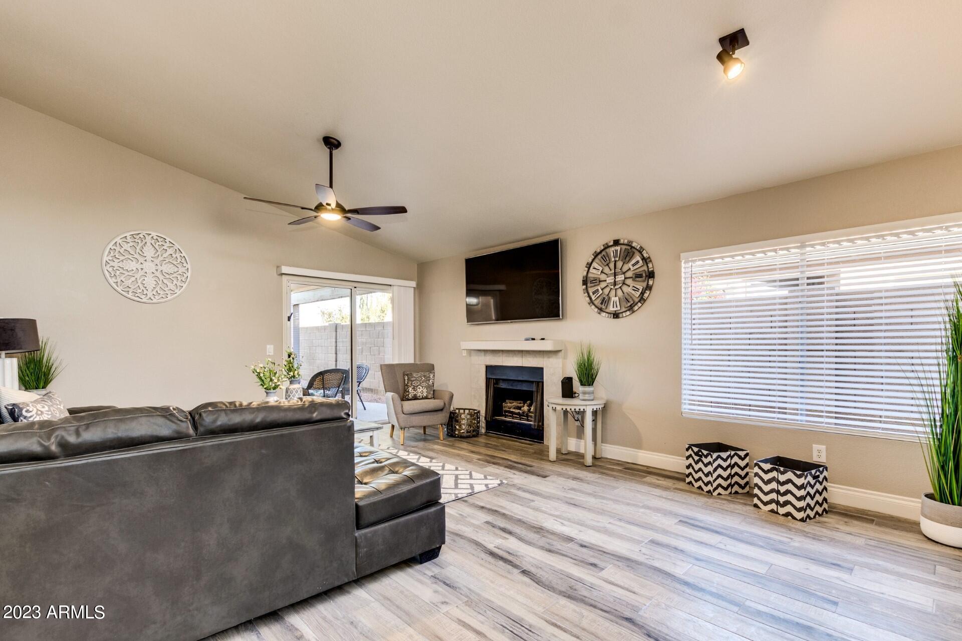 5012 E HARMONY Avenue