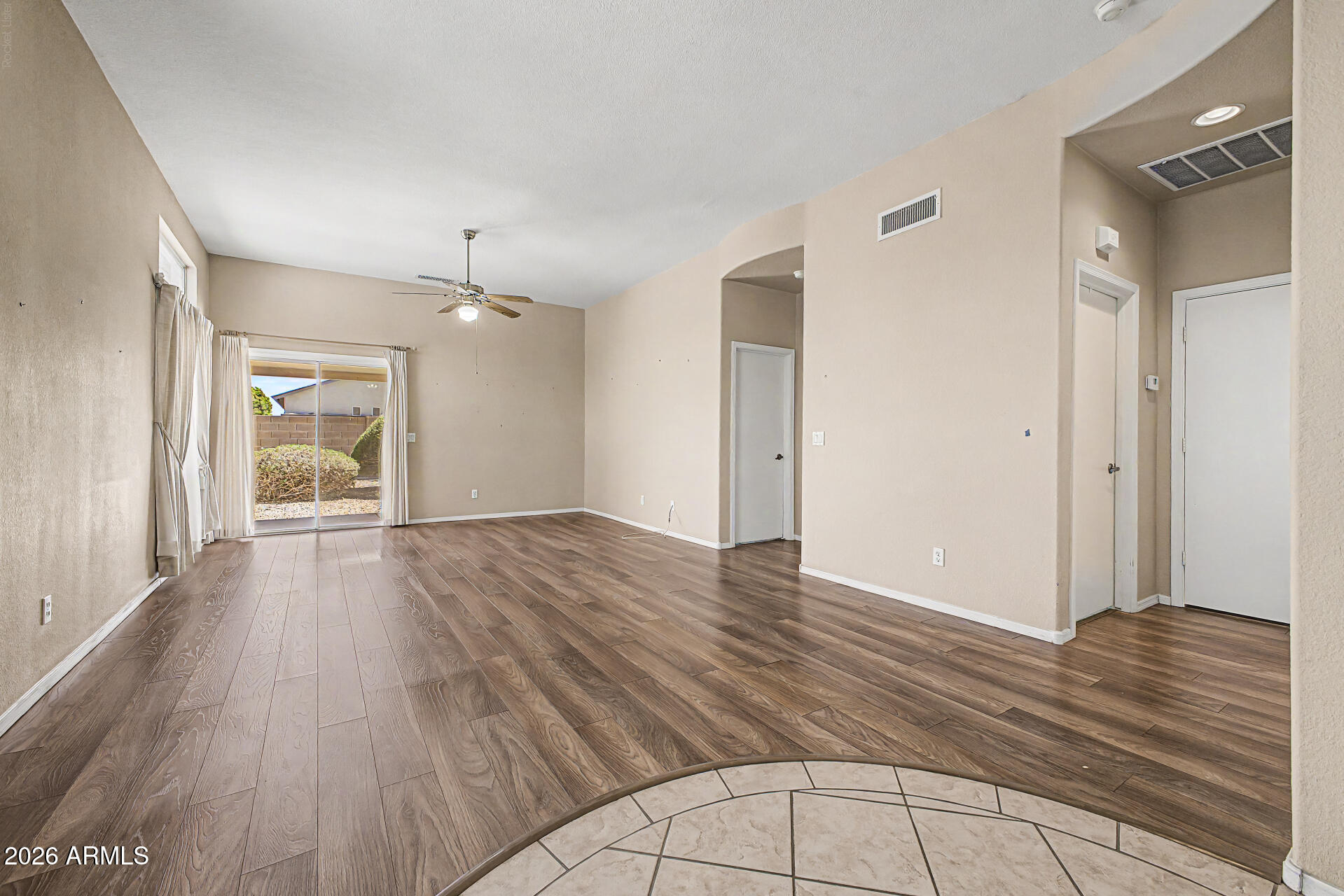 9733 W MOUNTAIN VIEW Road