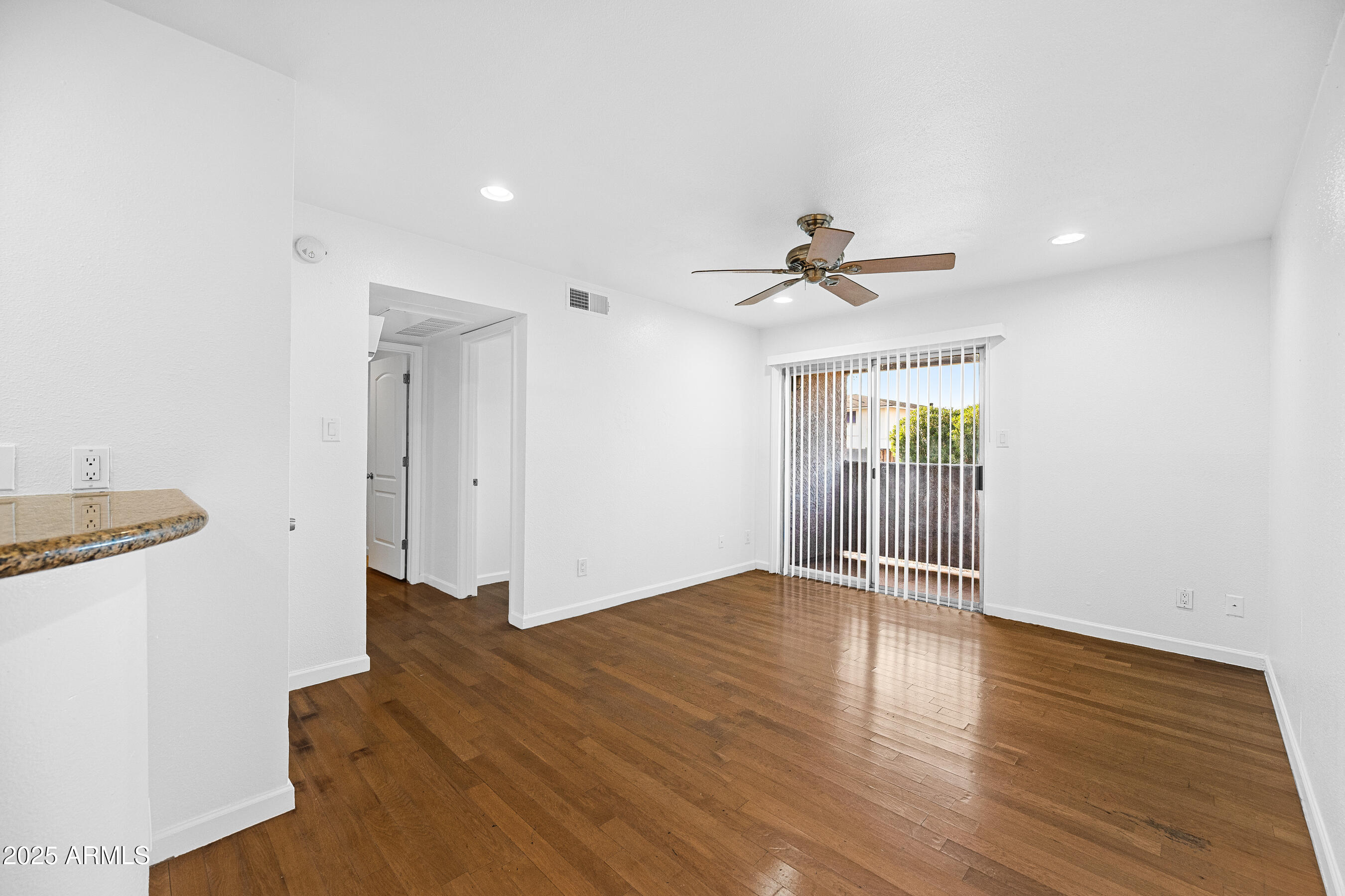 4410 N LONGVIEW Avenue 103