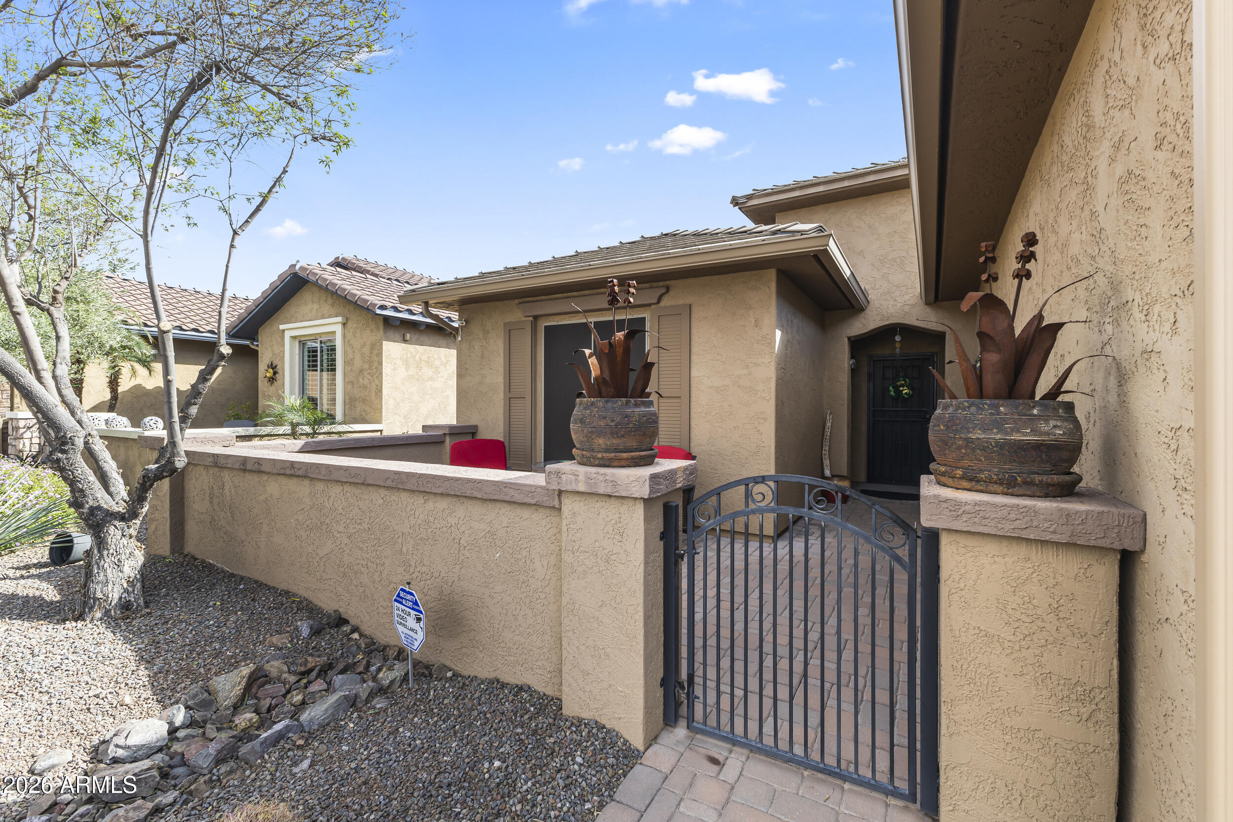 26485 W PONTIAC Drive