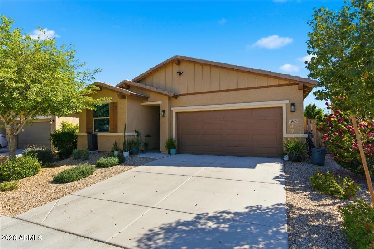 17639 W COUNTRY CLUB Terrace