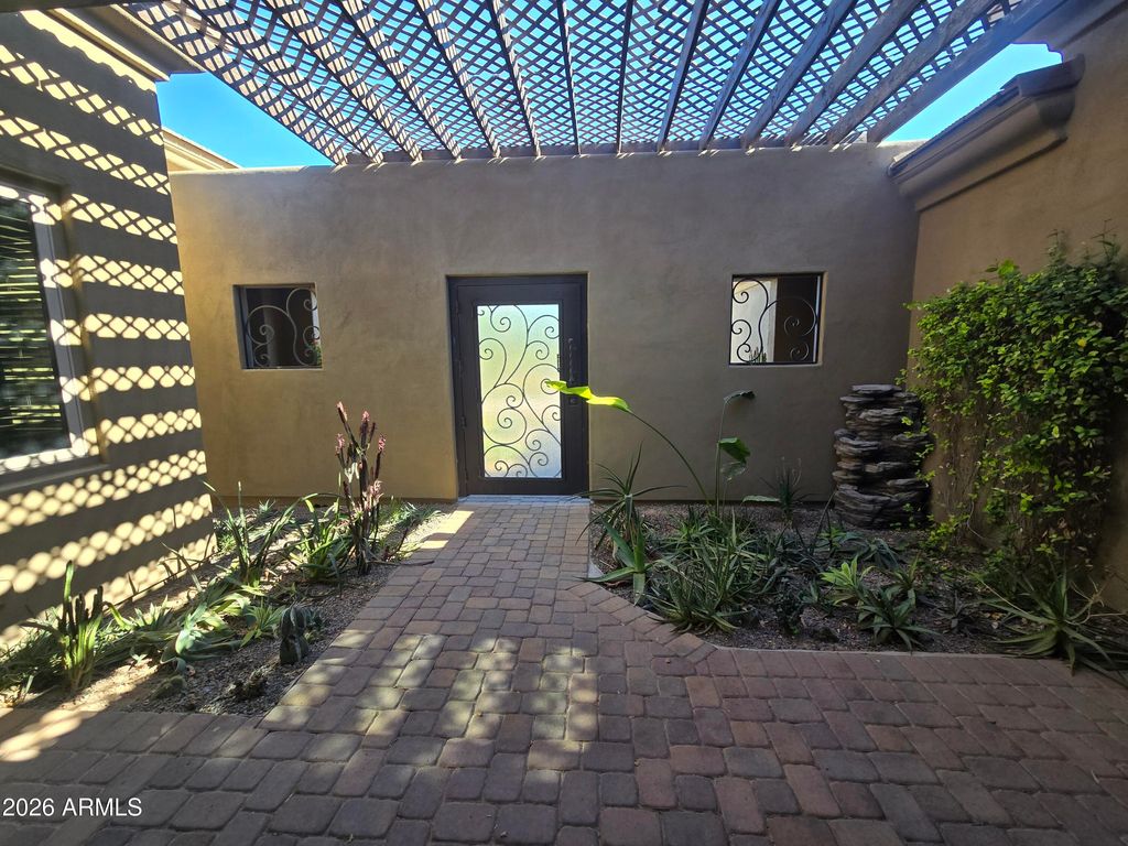 Photo of 1110 W Creek Canyon Road, Phoenix, AZ 85086 (MLS # 7029967)