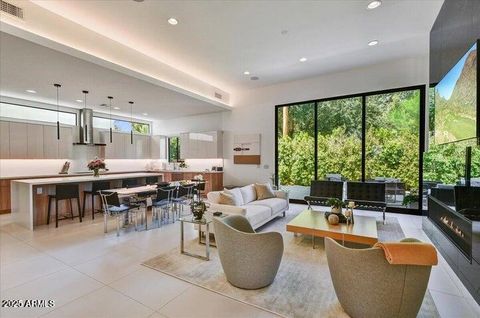 100 W NORTHERN Avenue 8 Phoenix AZ 85021