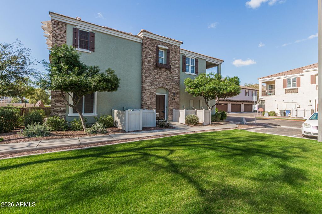 Photo of 1967 E Frye Road #101, Gilbert, AZ 85295 (MLS # 6969216)