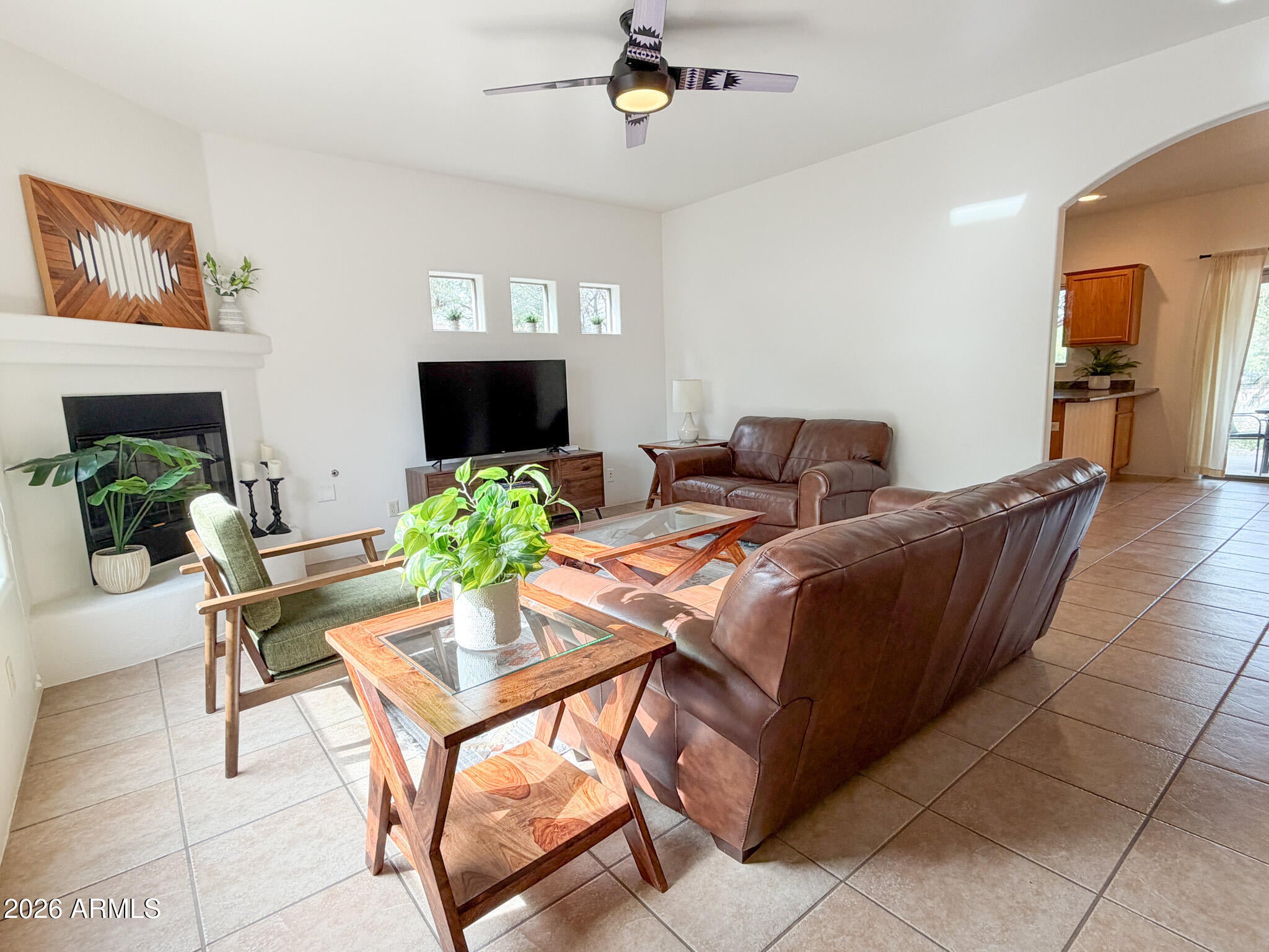 5600 N Laura Lane