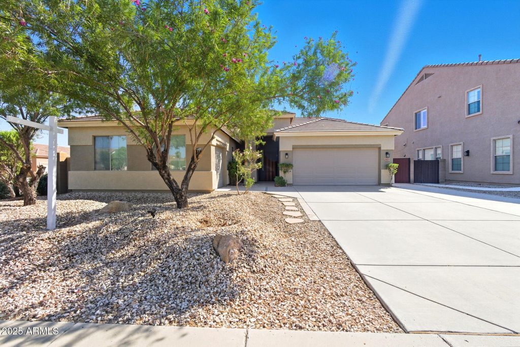 Photo of 3433 E Bluebird Place, Chandler, AZ 85286 (MLS # 6925843)