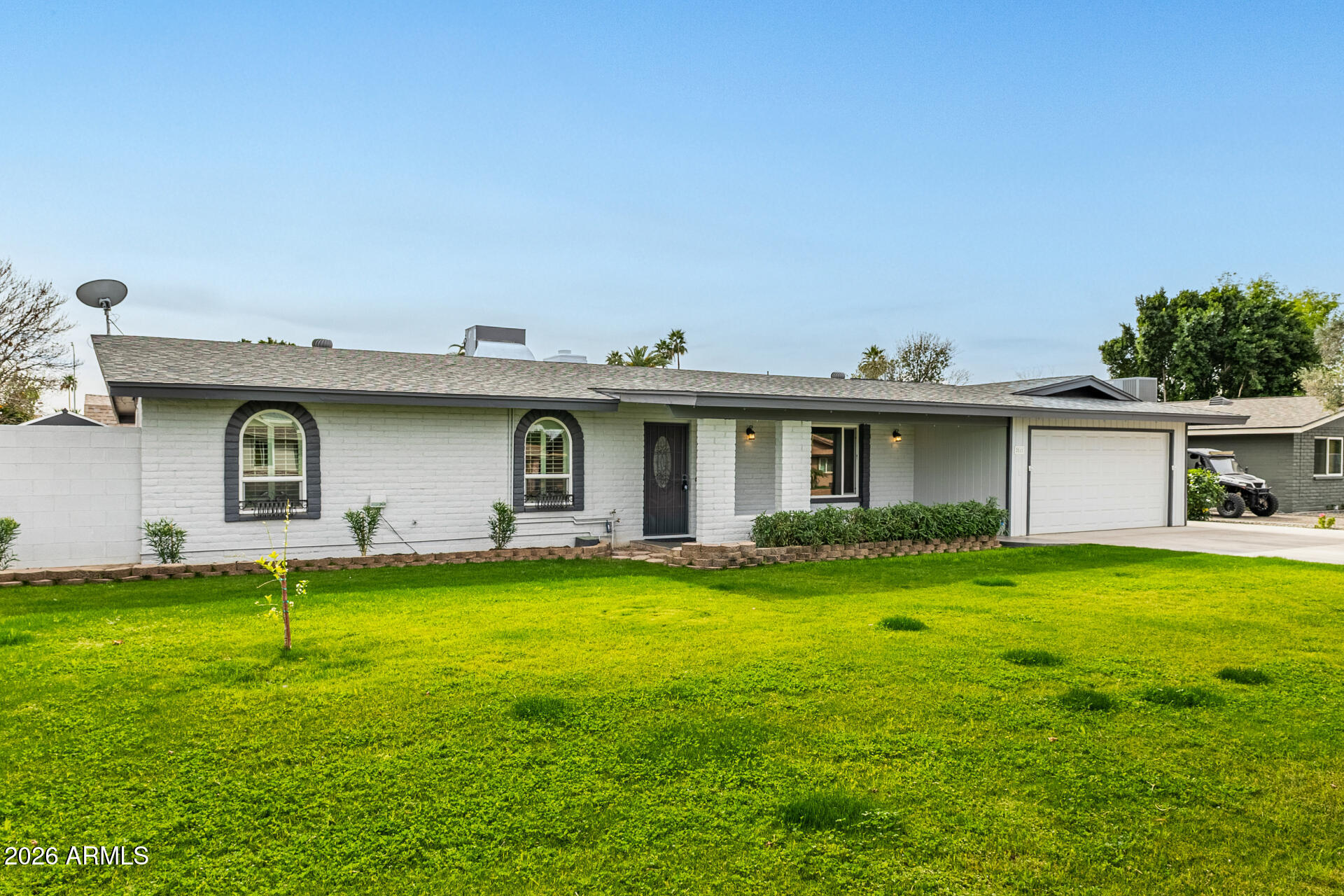 2511 E FOUNTAIN Street