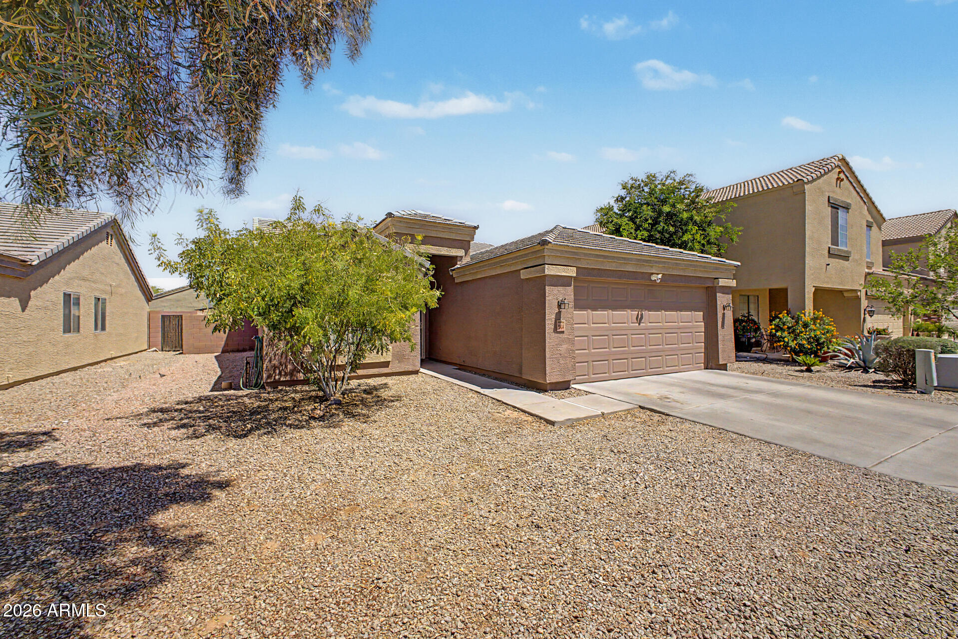 3434 W SUNLAND Avenue