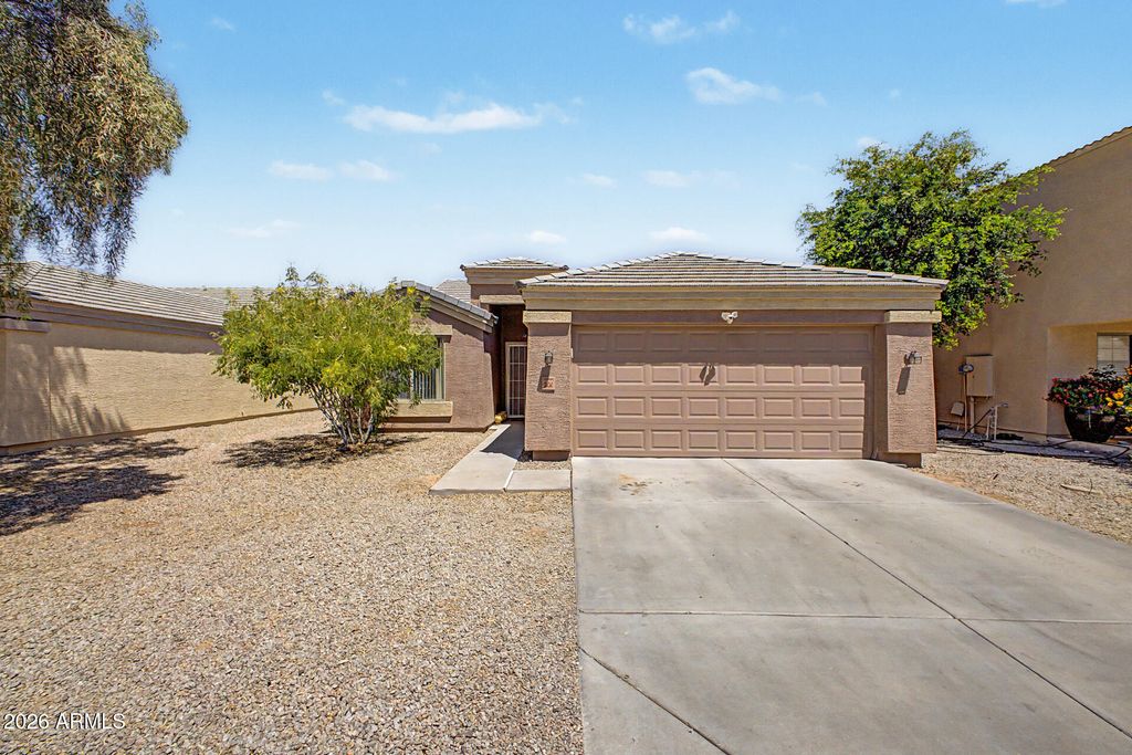 Photo of 3434 W Sunland Avenue, Phoenix, AZ 85041 (MLS # 7022539)