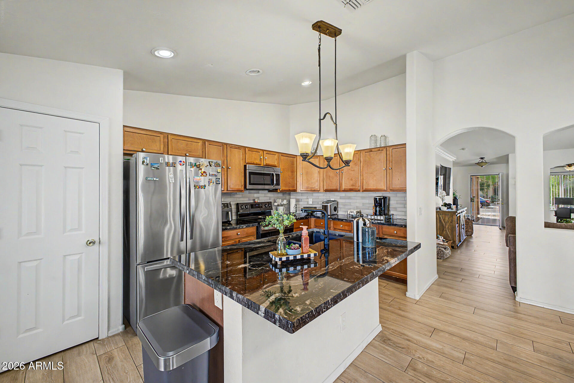 3434 W SUNLAND Avenue