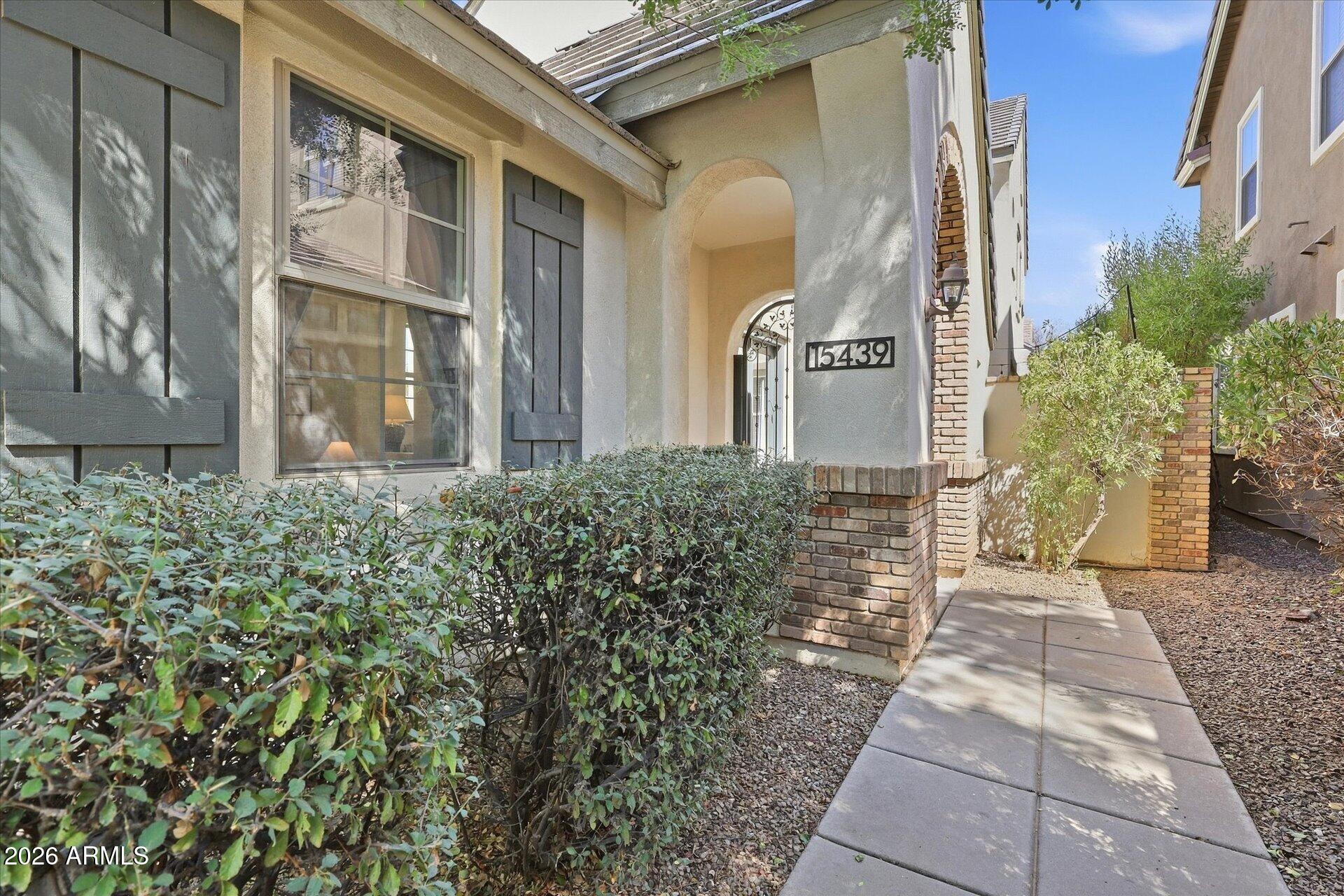 15439 W DREYFUS Street