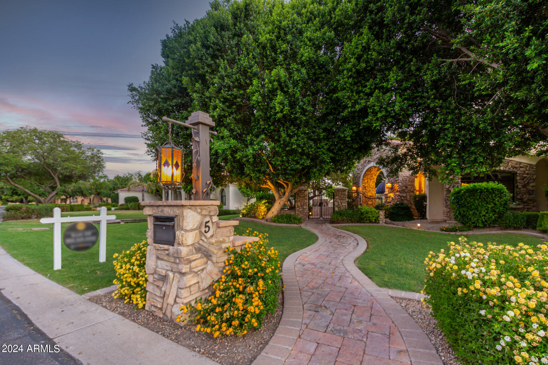 3800 S Clubhouse Drive 5