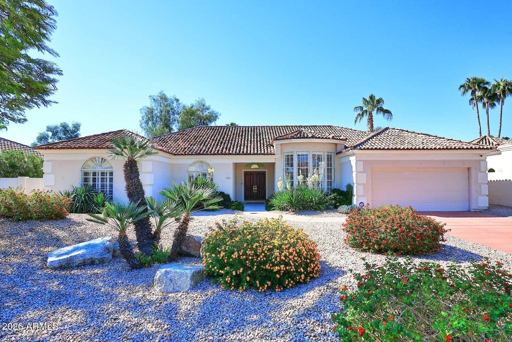 Photo of 10135 E Bella Vista Drive, Scottsdale, AZ 85258 (MLS # 7093119)