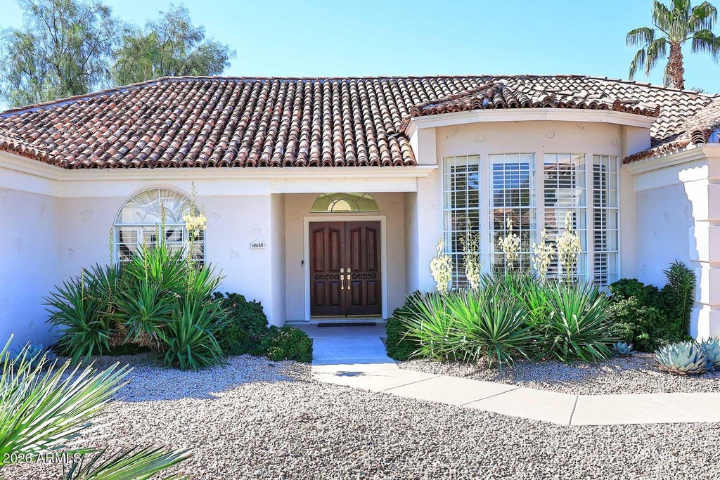 Photo of 10135 E Bella Vista Drive, Scottsdale, AZ 85258 (MLS # 7093119)
