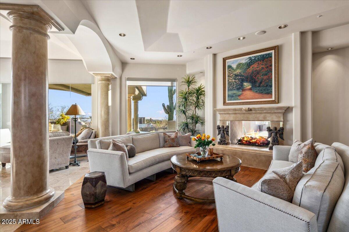 DESERT MOUNTAIN - Residential