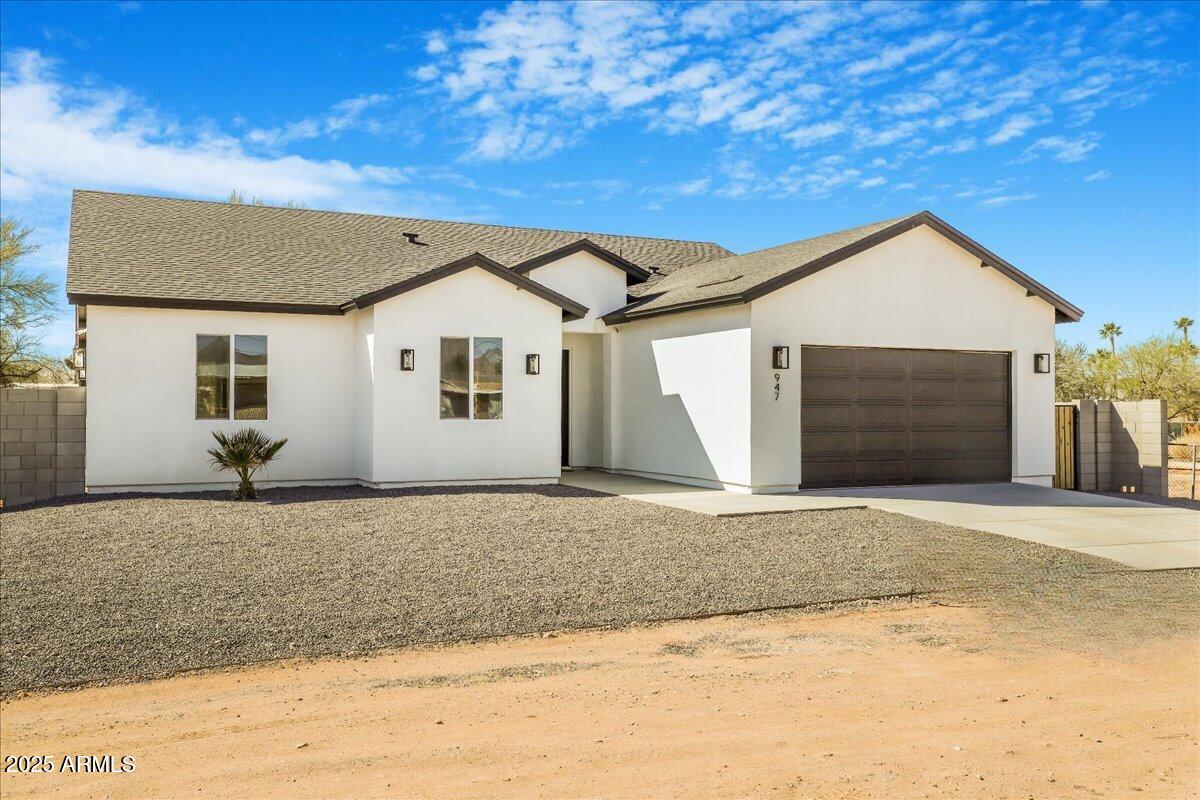1225 N IRONWOOD Drive