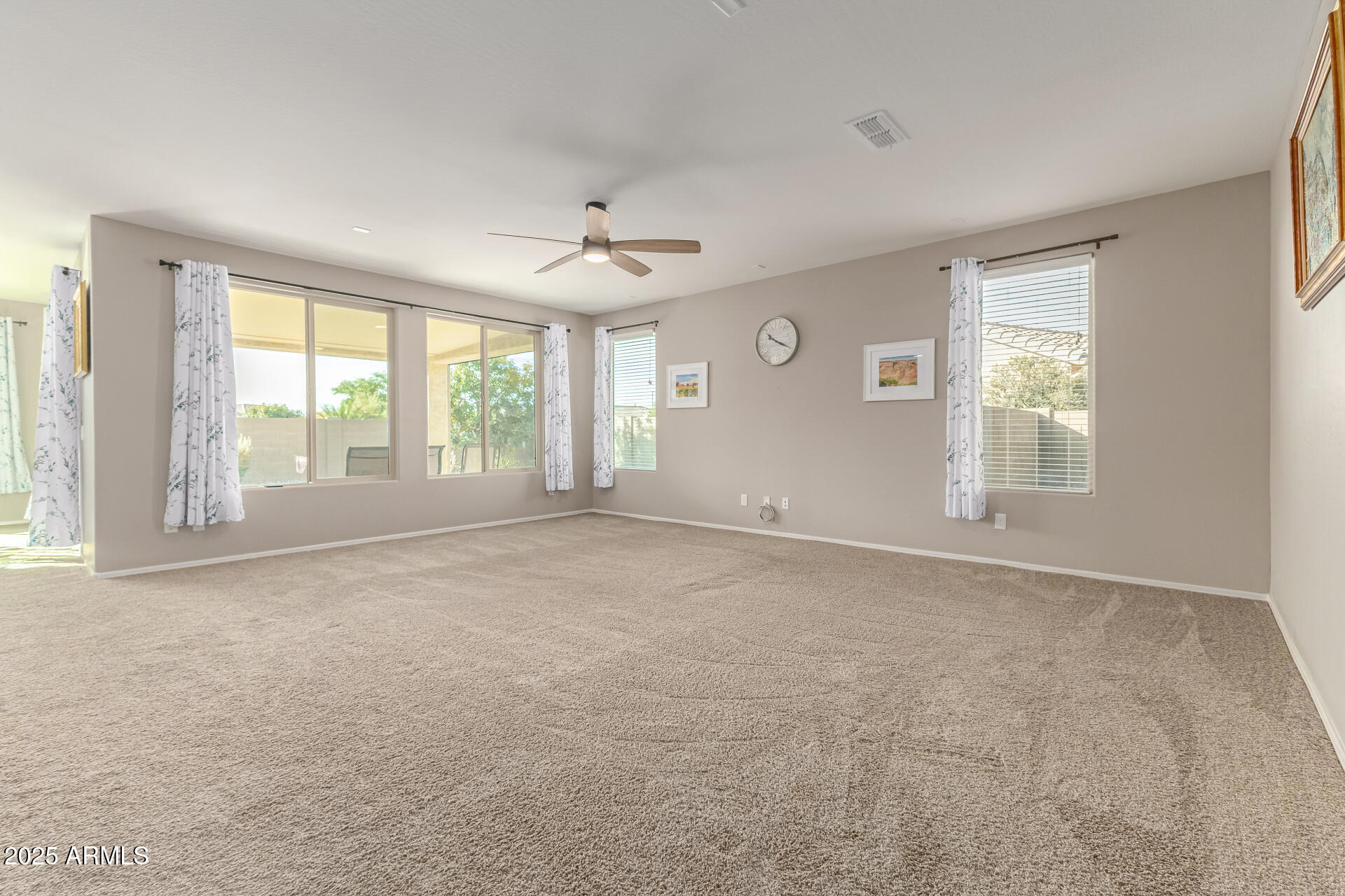 6113 W SANDPIPER Way